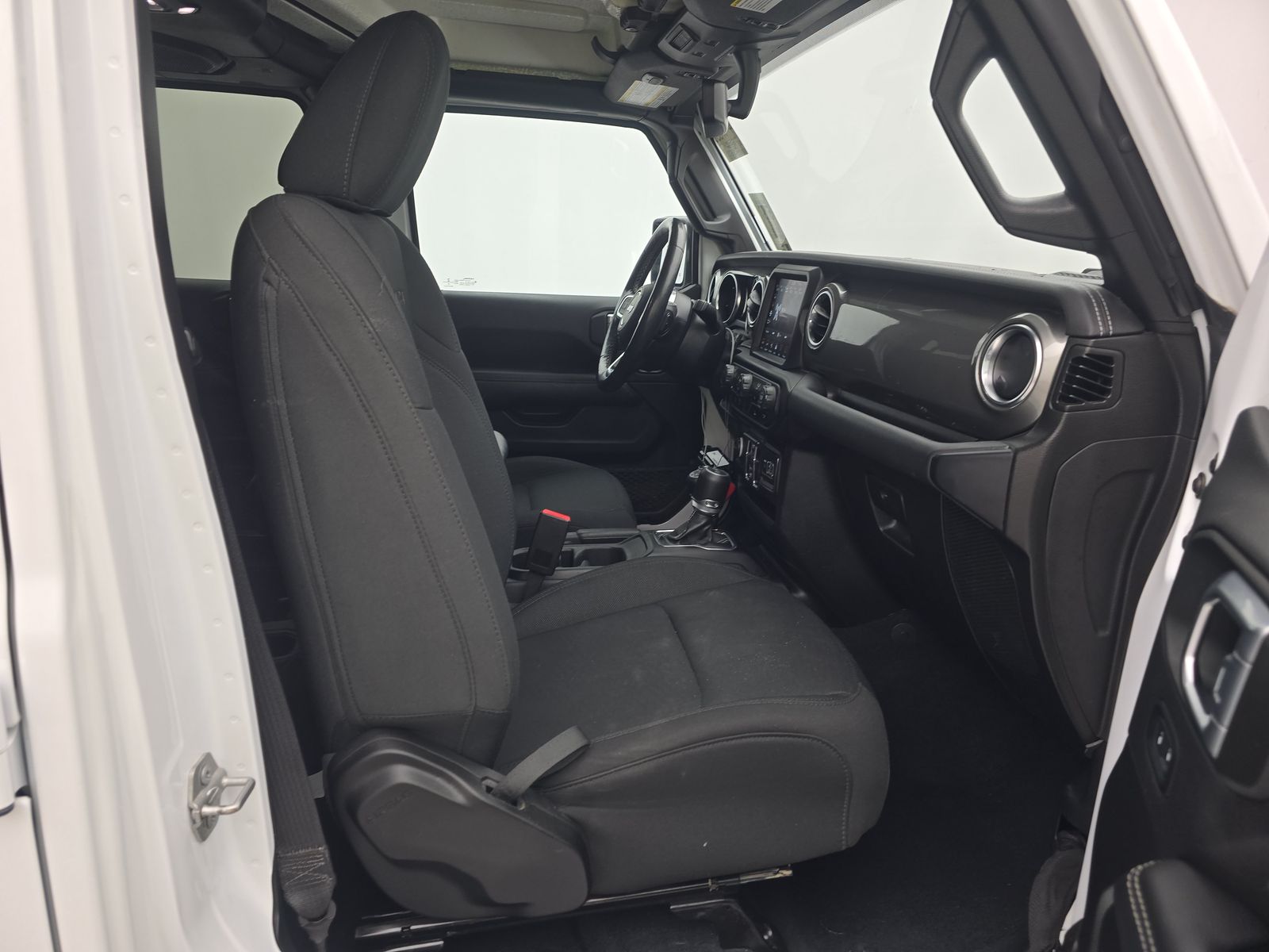 JEEP UNLIMITED SAHARA - 9