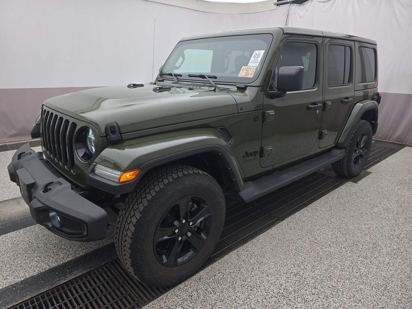 JEEP UNLIMITED SAHARA ALTITUDE EDITION - 1