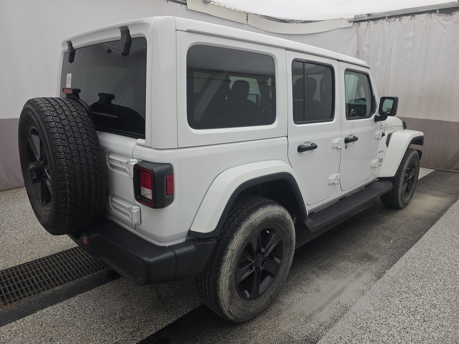 JEEP UNLIMITED SAHARA - 5