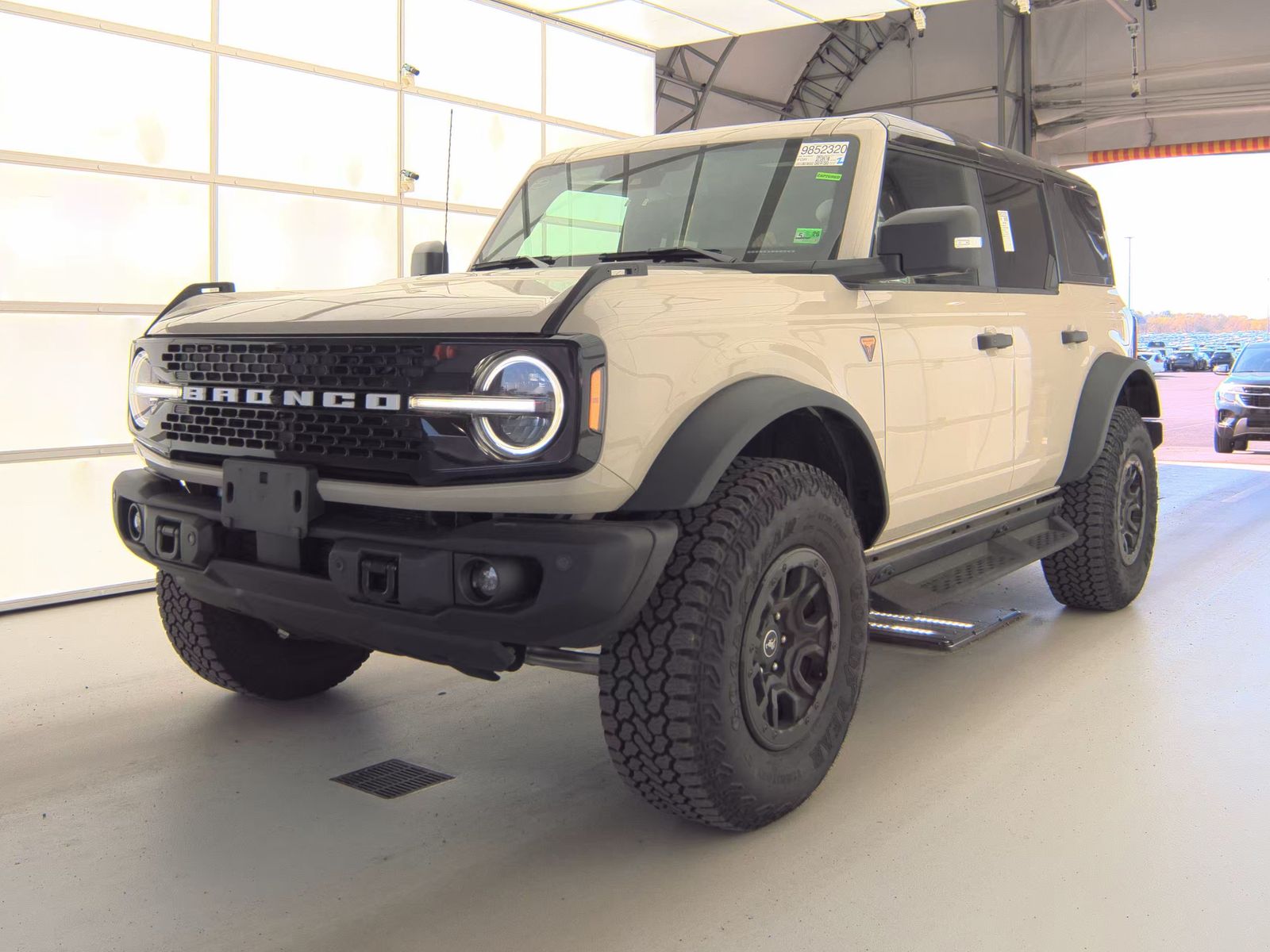 FORD BRONCO - 1