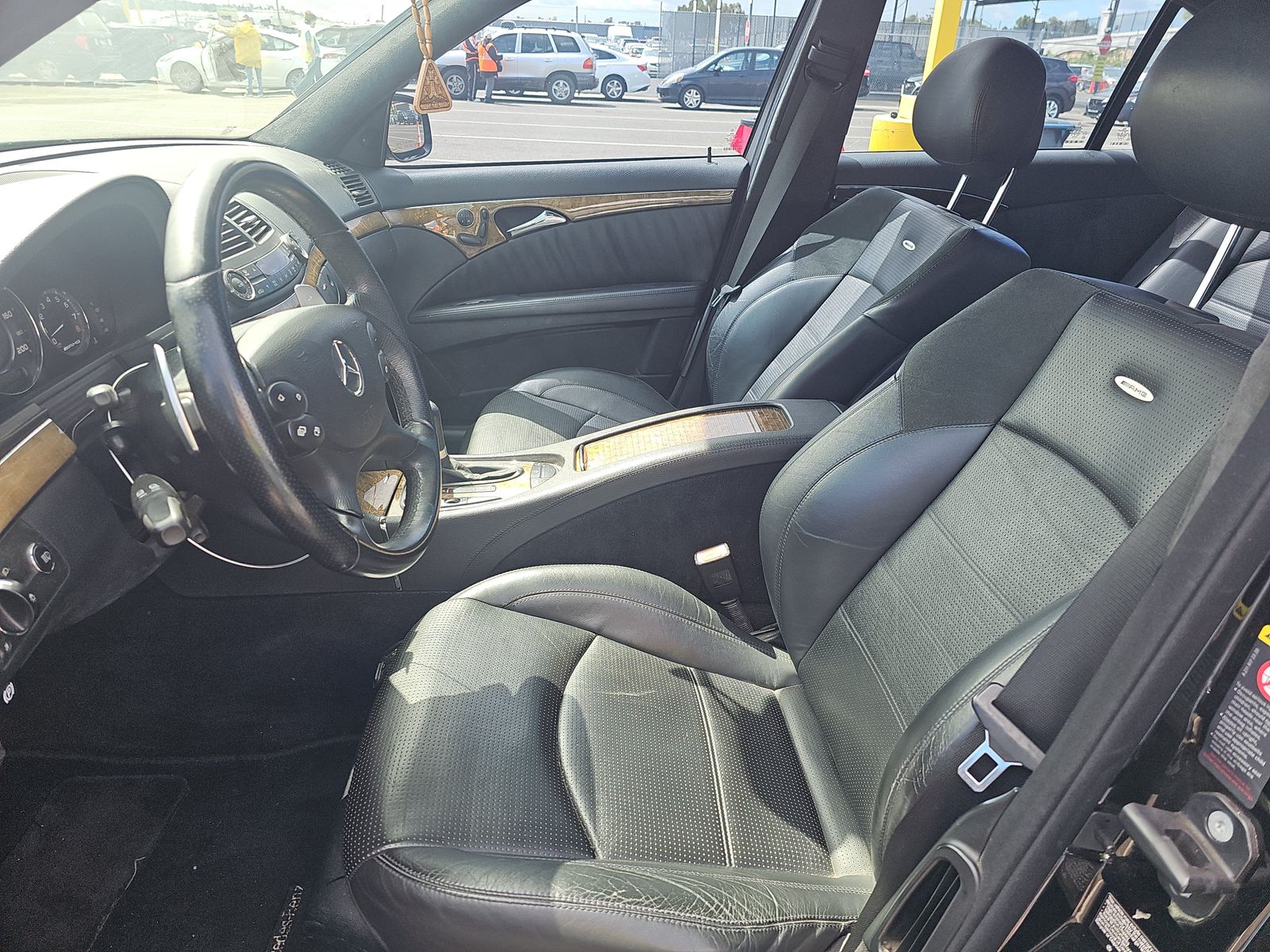 MERCEDES-BENZ E-CLASS - 8