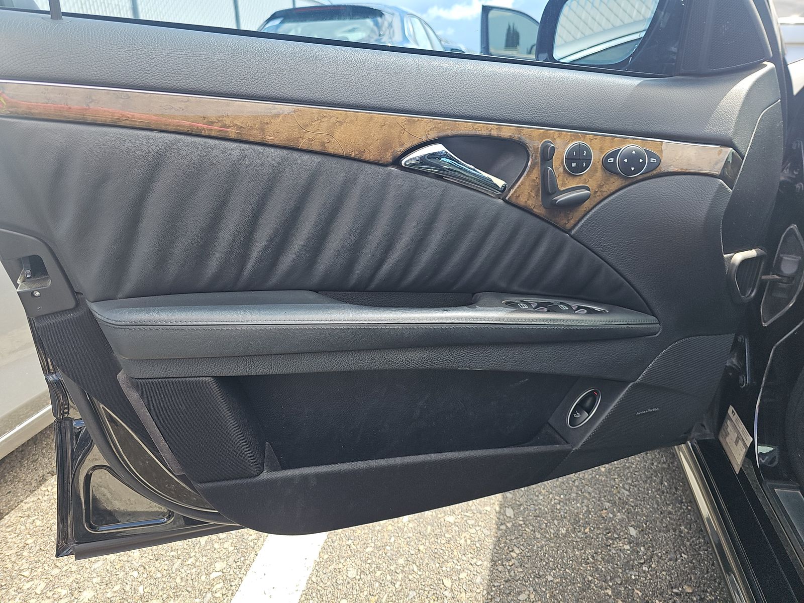 MERCEDES-BENZ E-CLASS - 10