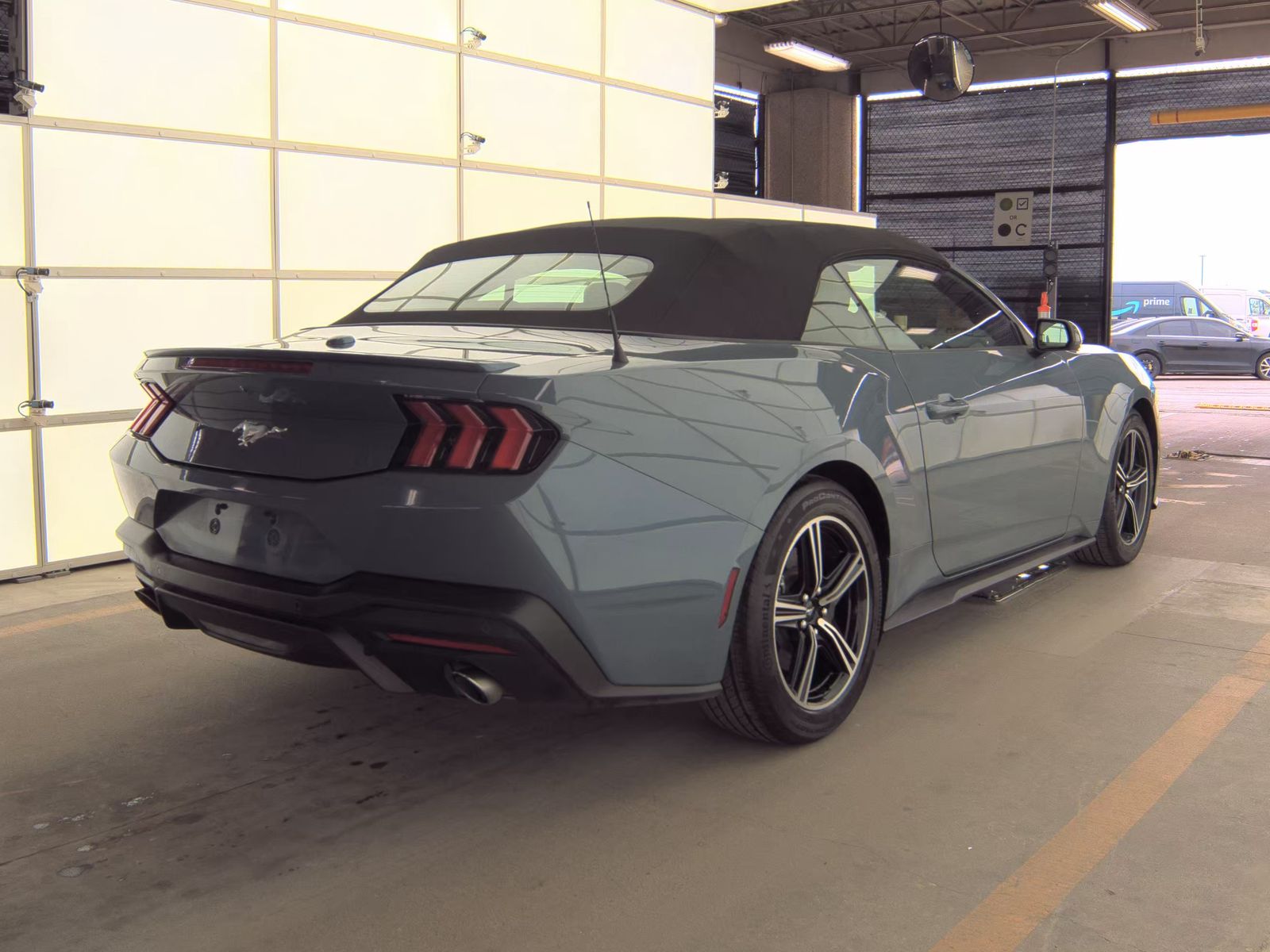 FORD MUSTANG - 6
