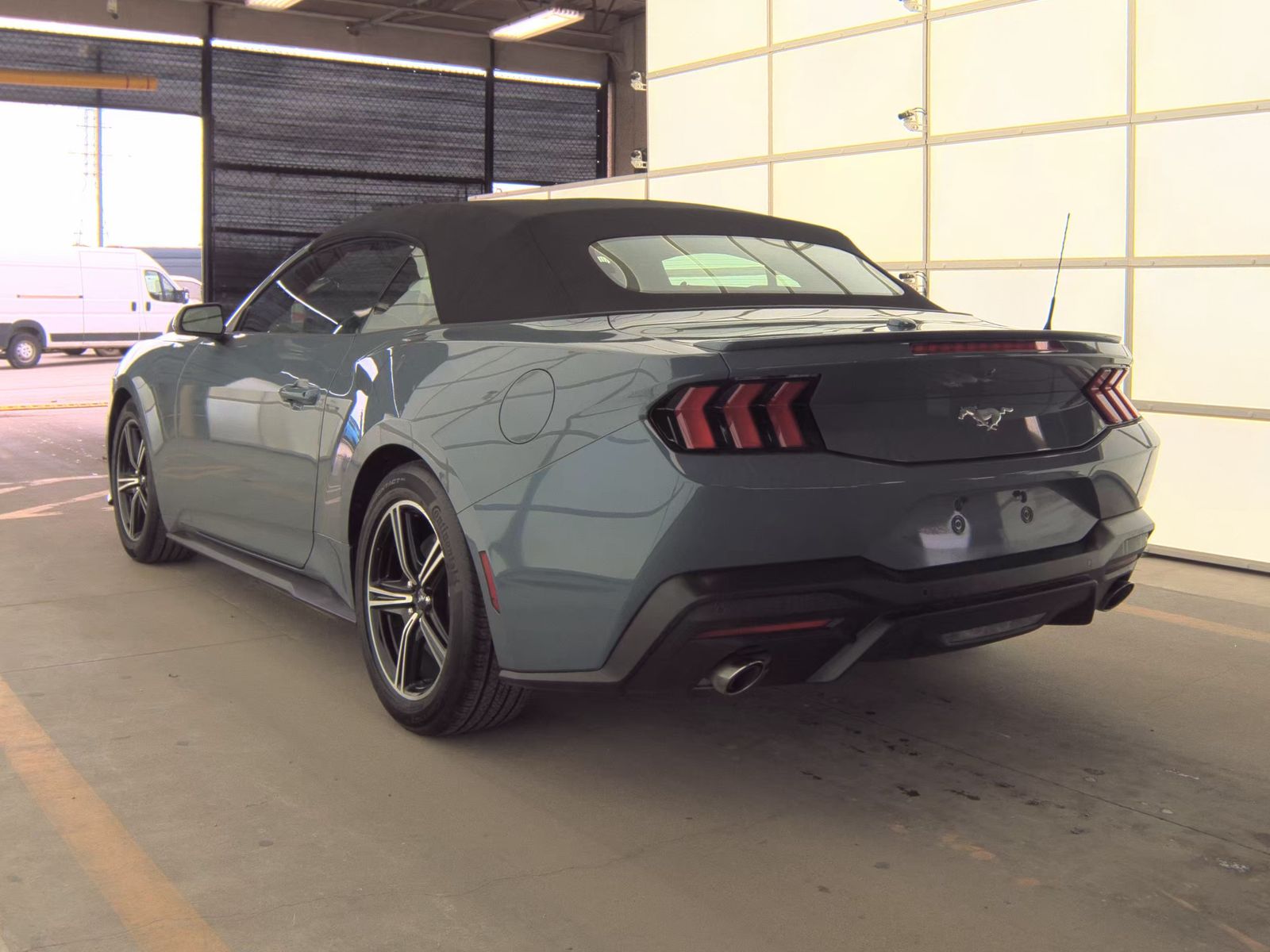 FORD MUSTANG - 9