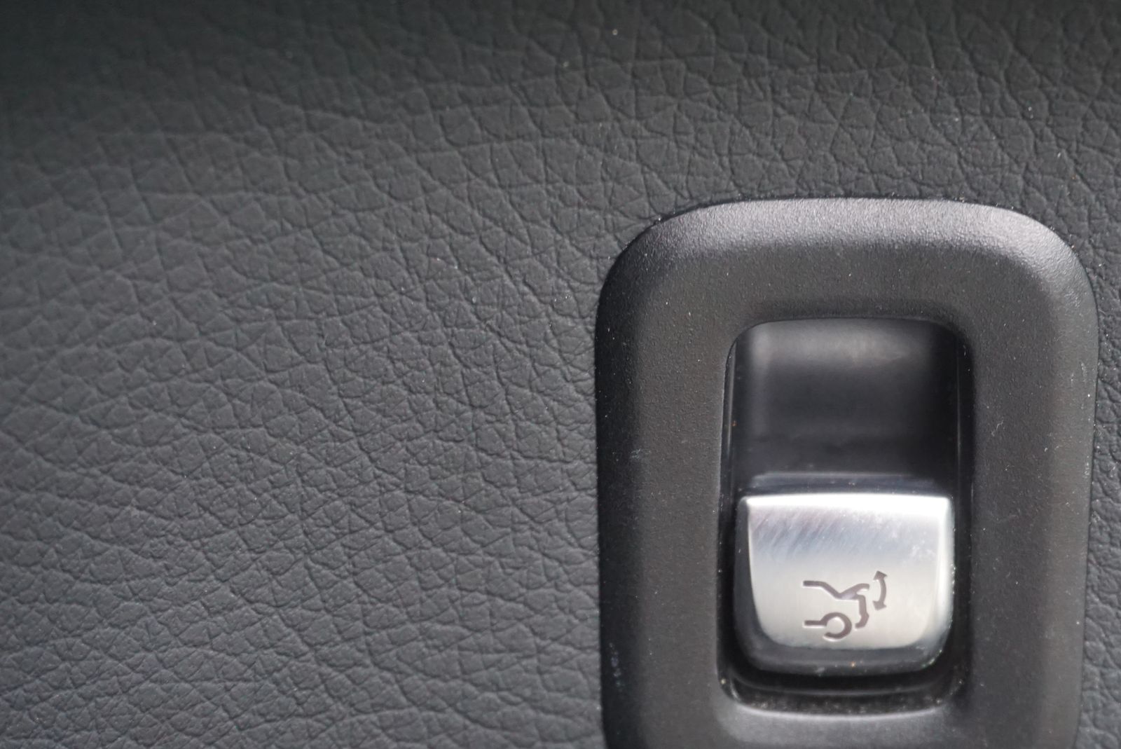 MERCEDES-BENZ GLC-CLASS - 10