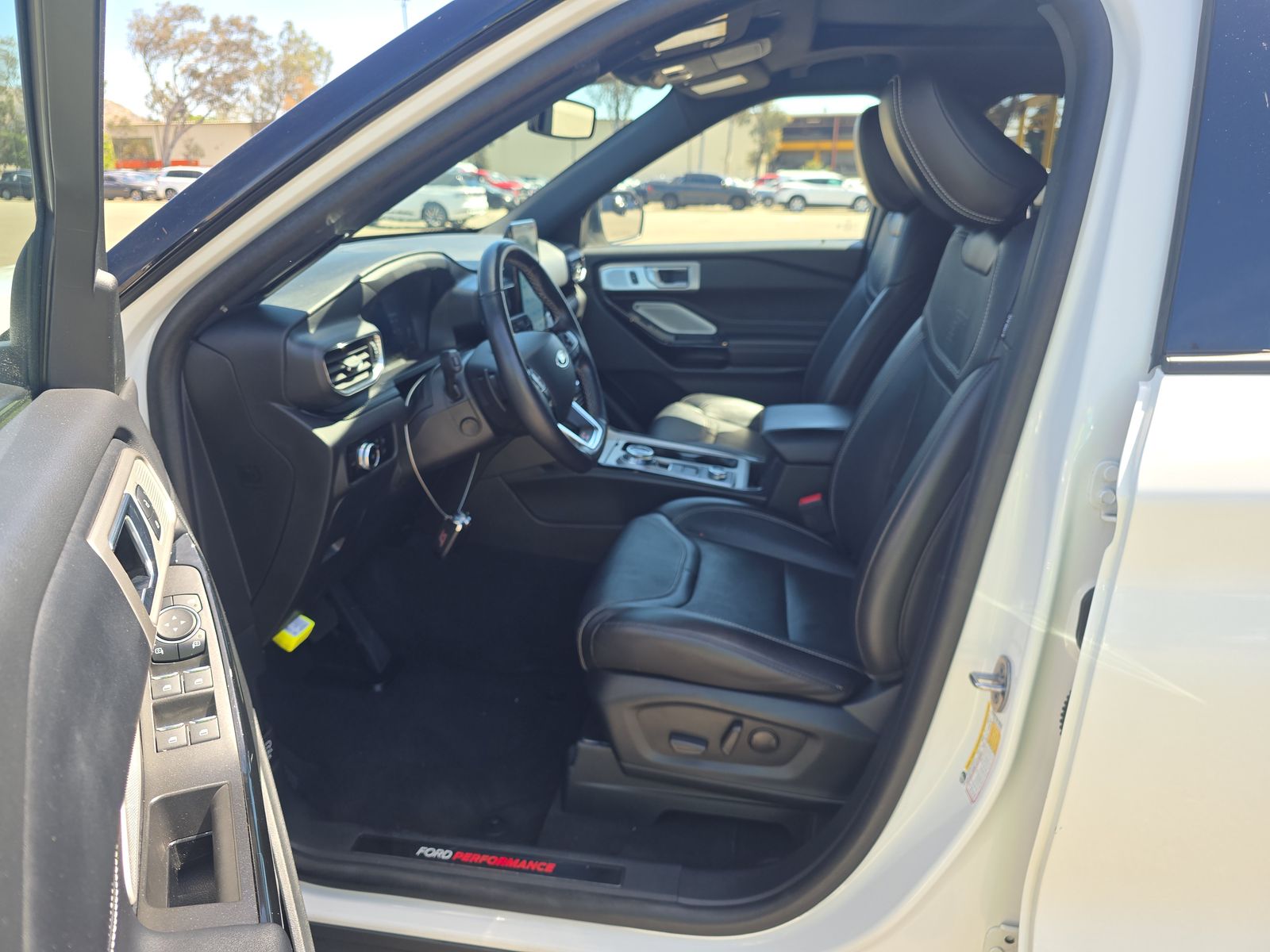 FORD EXPLORER - 8