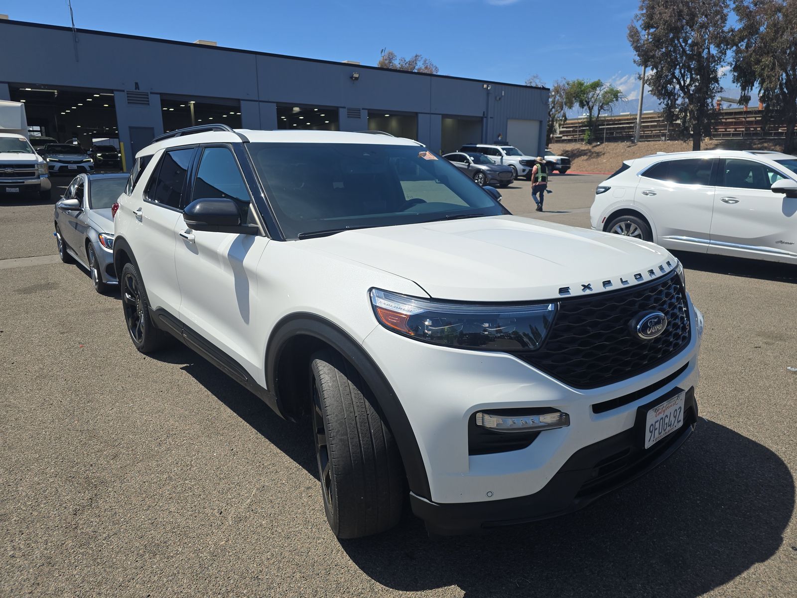 FORD EXPLORER - 4