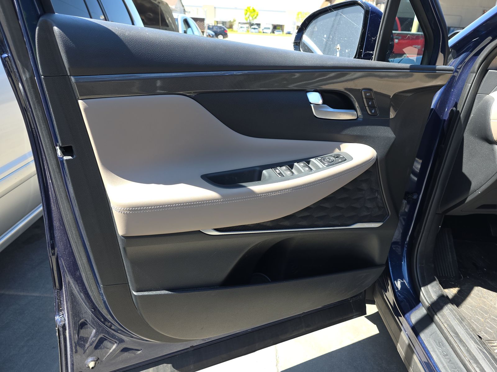 HYUNDAI LIMITED - 10