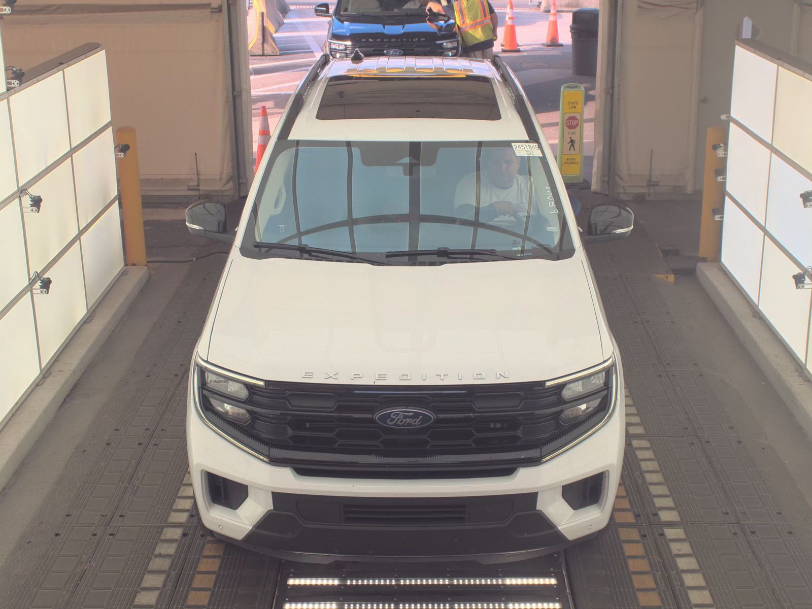 FORD EXPEDITION - 3