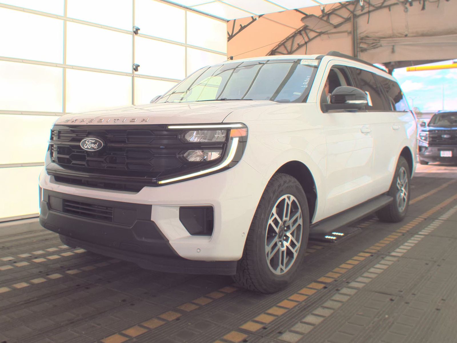 FORD EXPEDITION - 1
