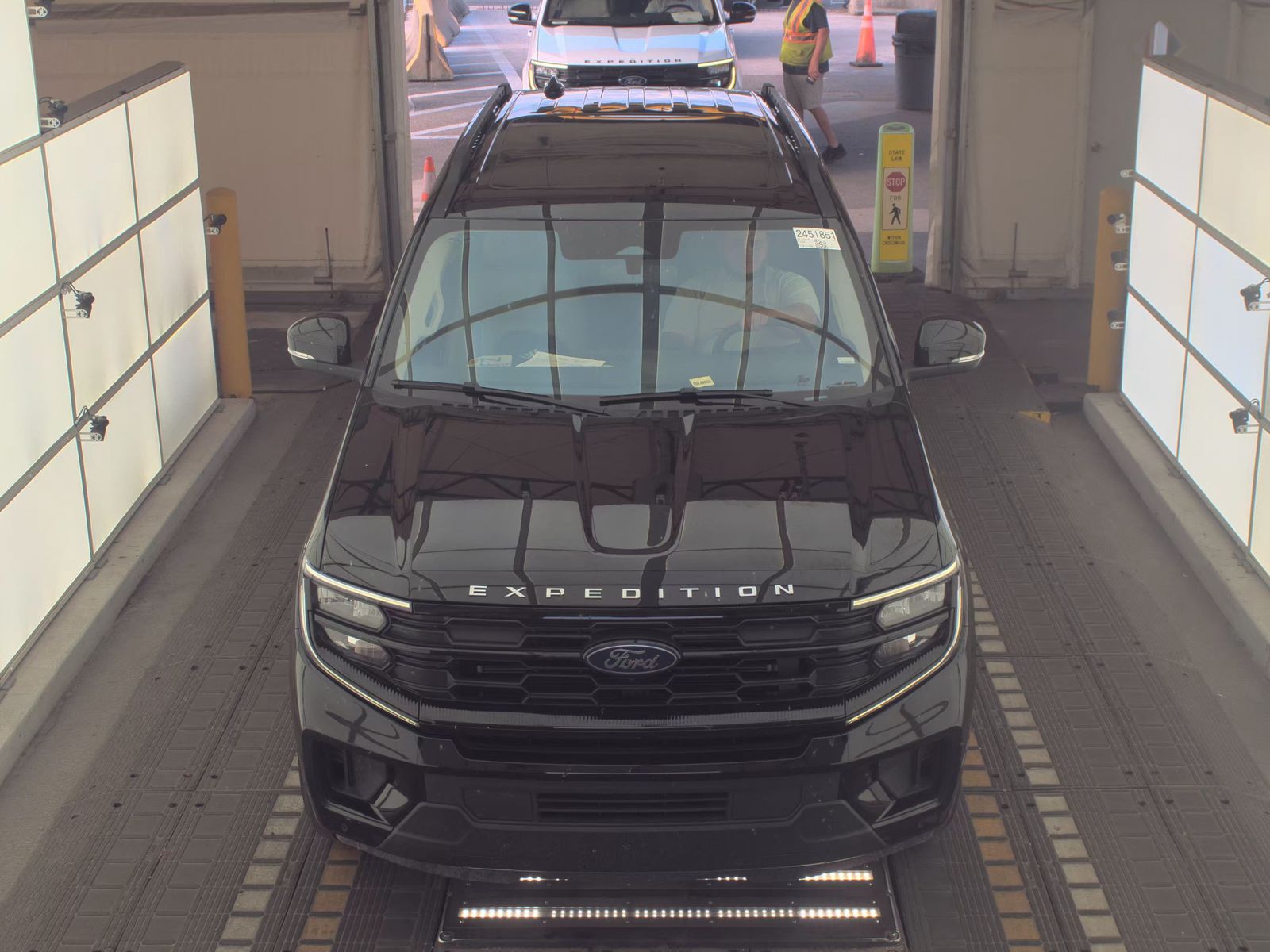 FORD EXPEDITION - 3