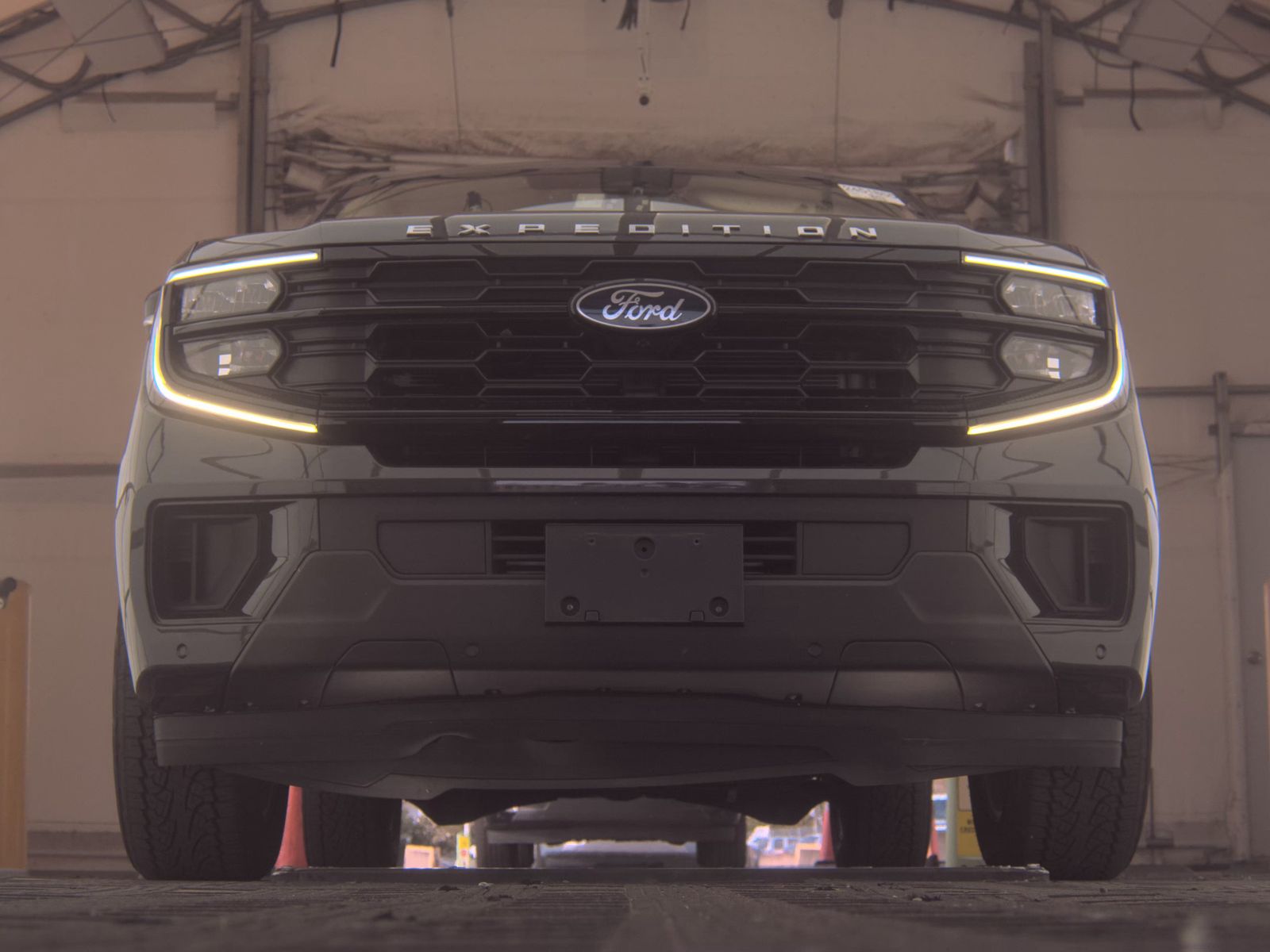 FORD EXPEDITION MAX - 4