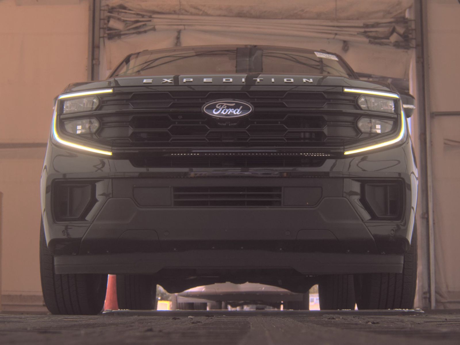FORD EXPEDITION MAX - 4