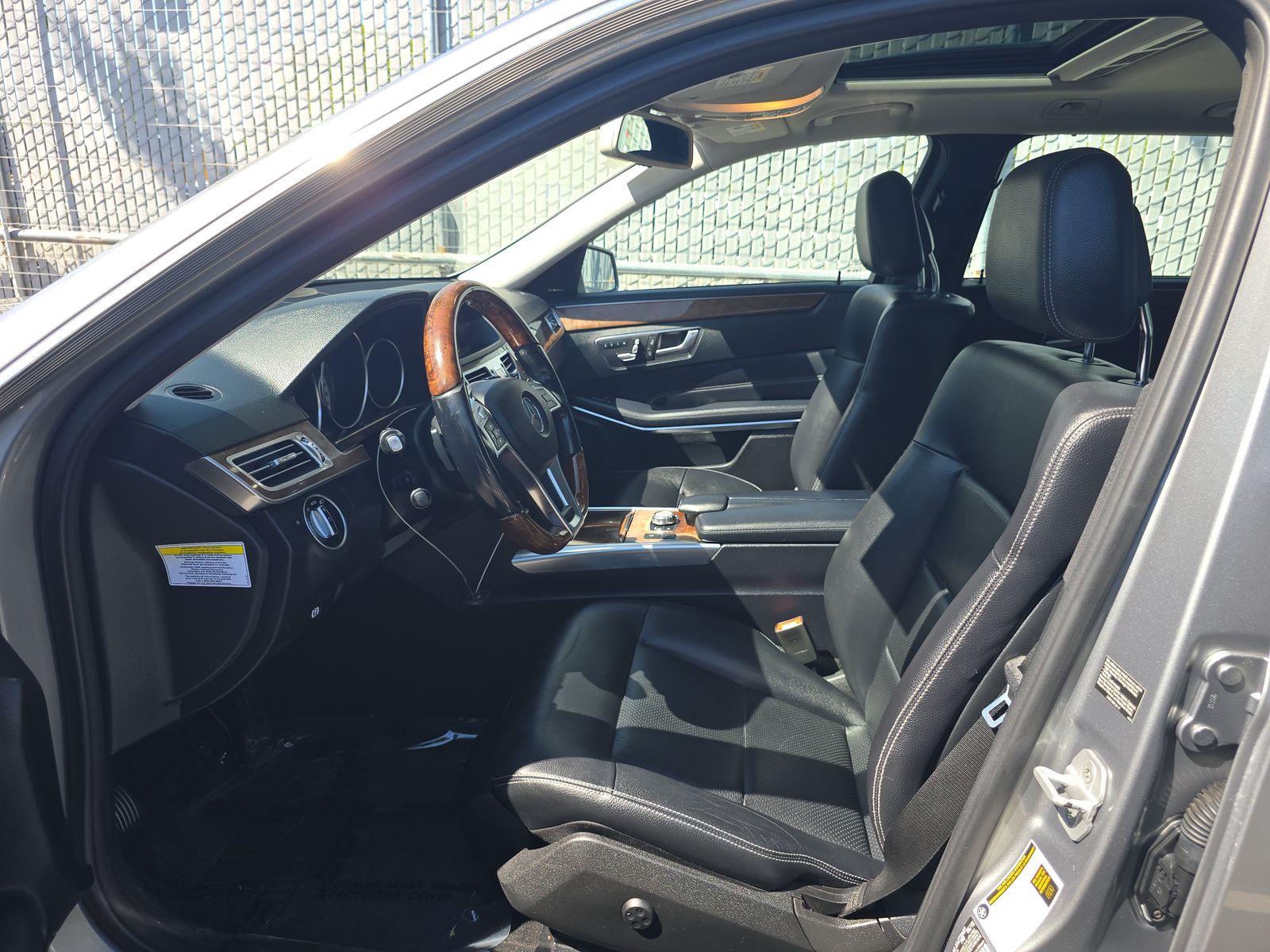 MERCEDES-BENZ E-CLASS - 8