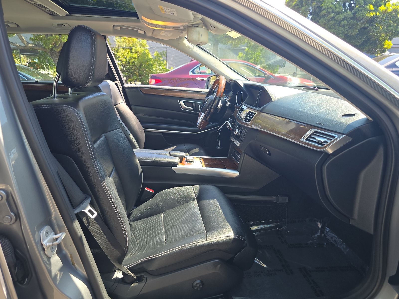 MERCEDES-BENZ E-CLASS - 9