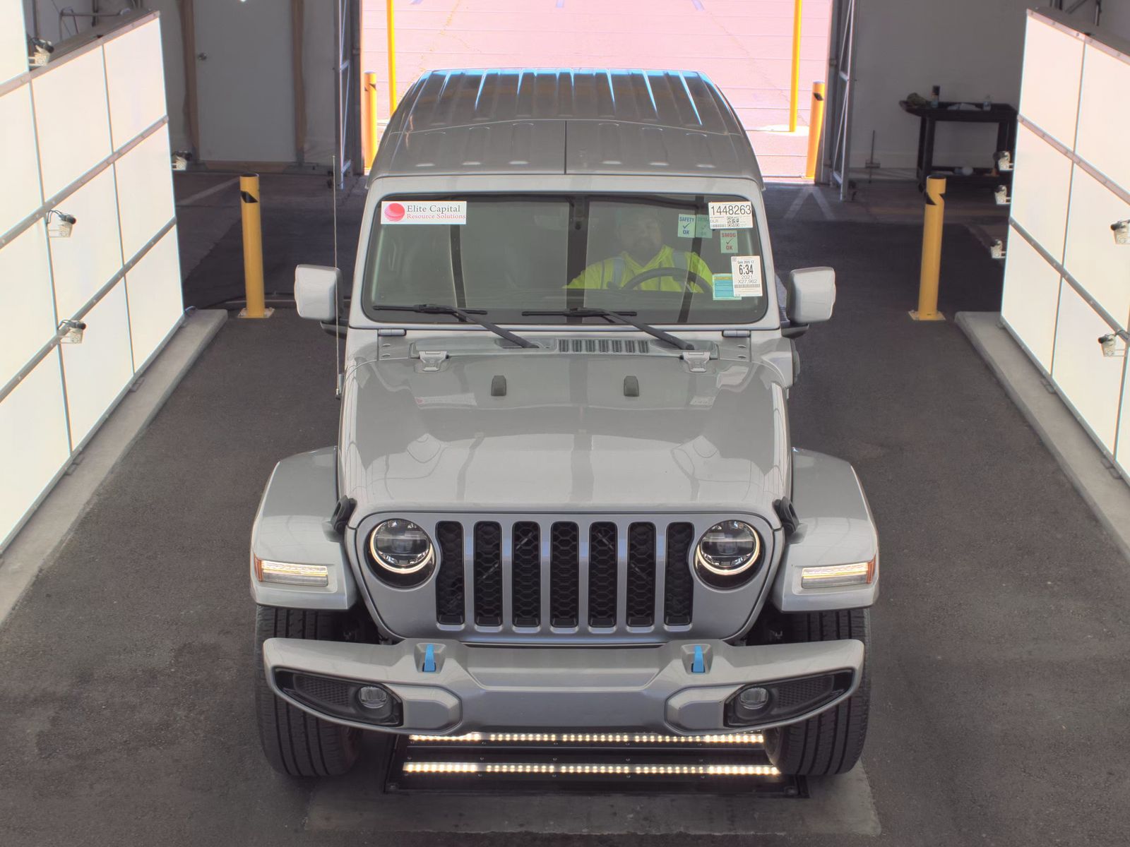 JEEP UNLIMITED 4XE SAHARA HIGH ALTITUDE - 3