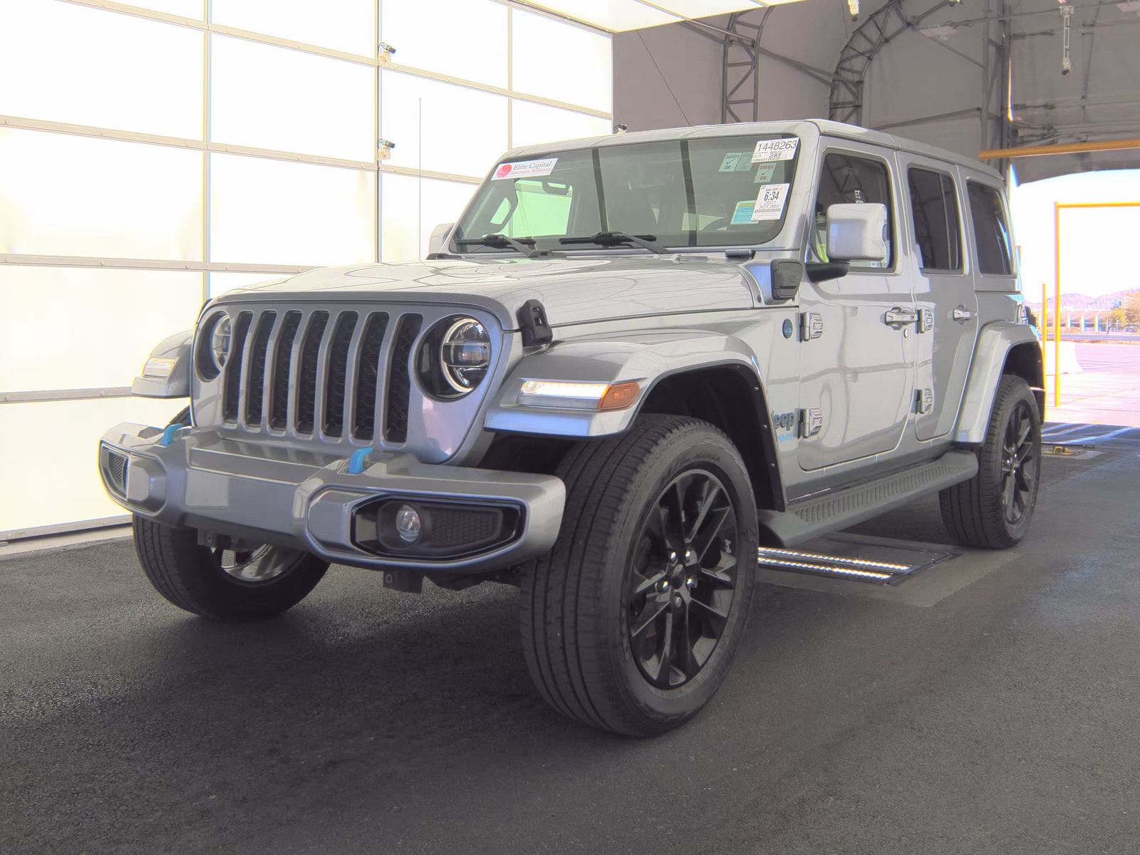 JEEP UNLIMITED 4XE SAHARA HIGH ALTITUDE - 1