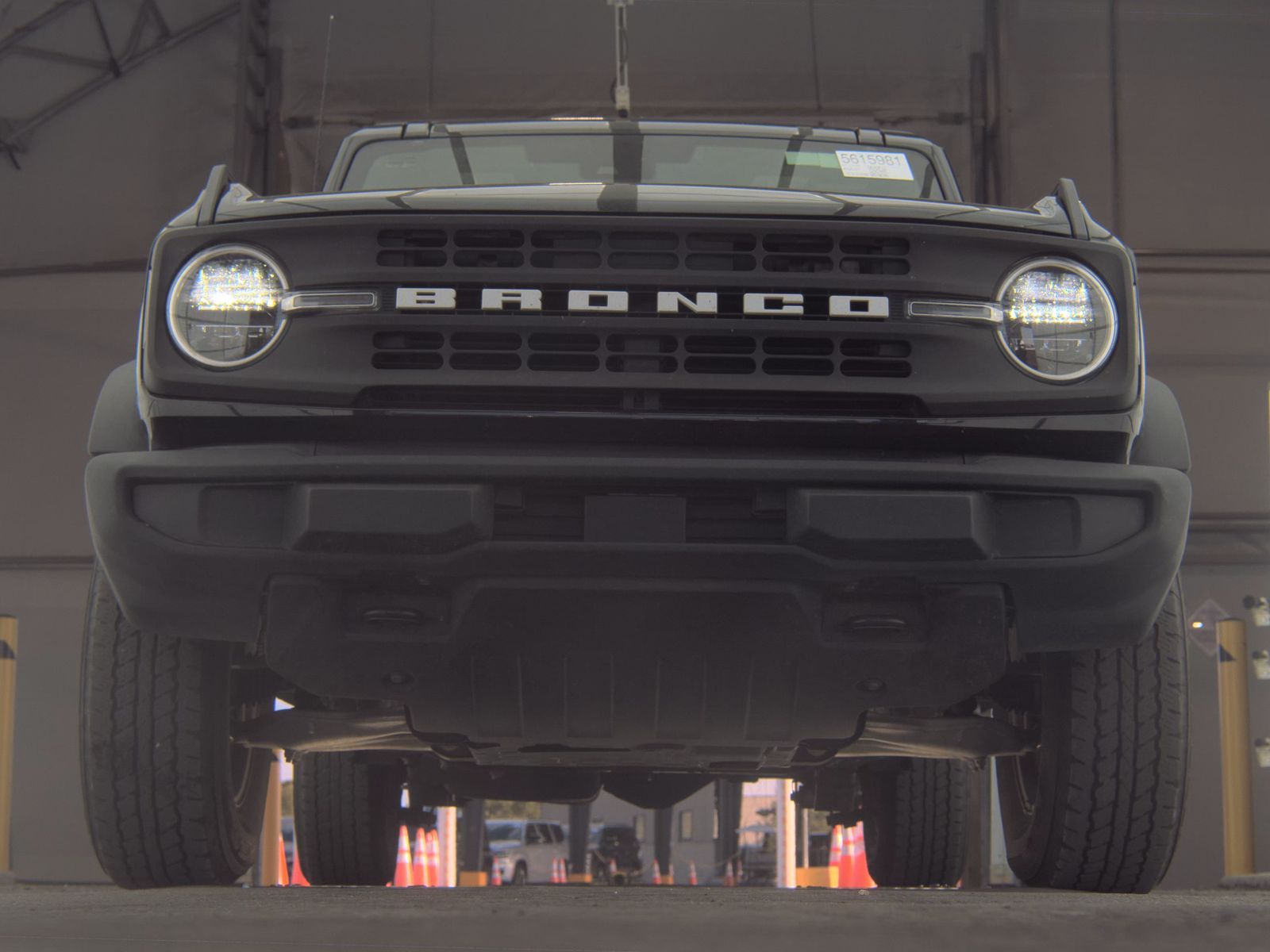 FORD BRONCO - 4