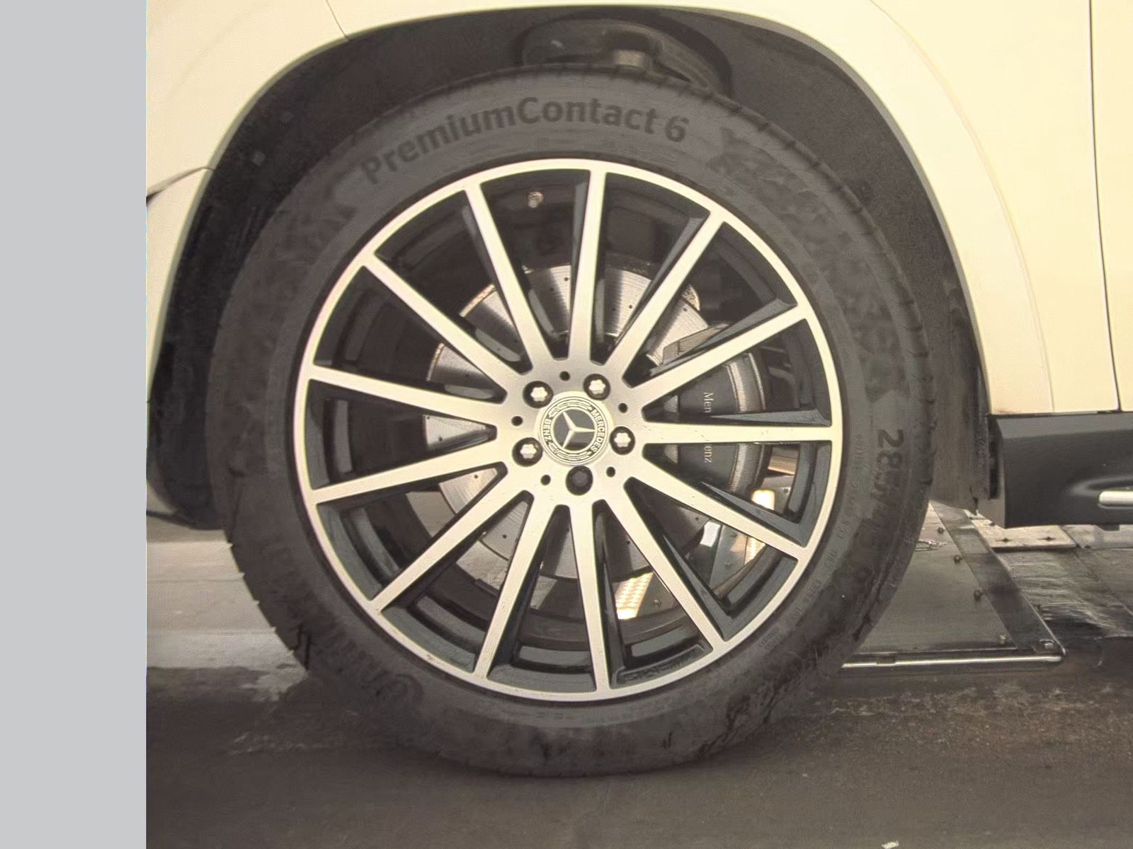 MERCEDES-BENZ GLS-CLASS - 10