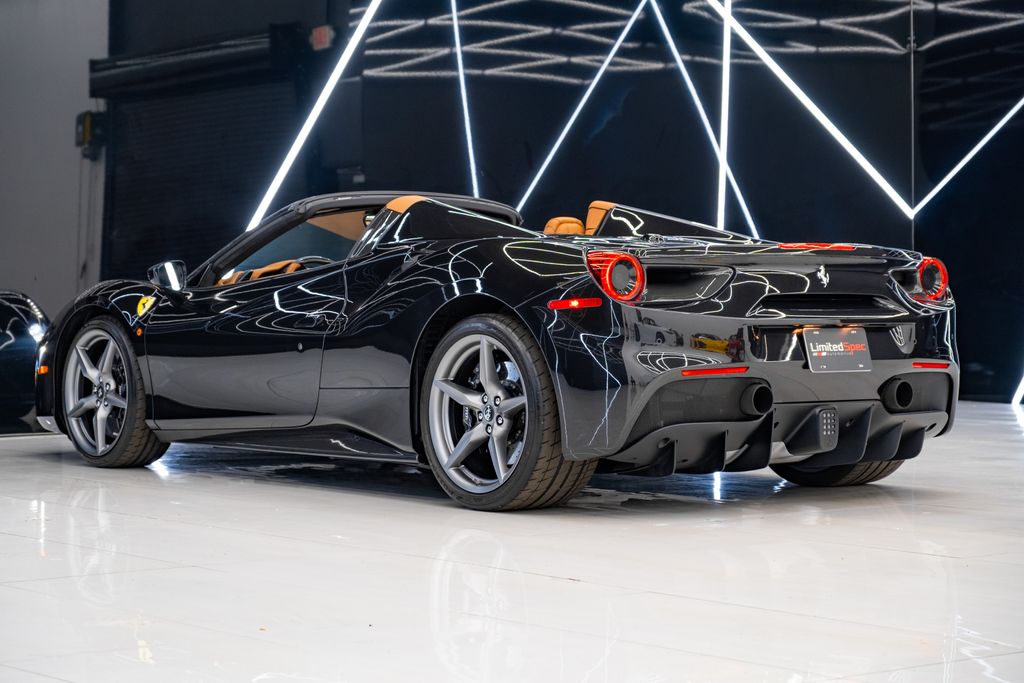 2018 Ferrari 488 Base RWD