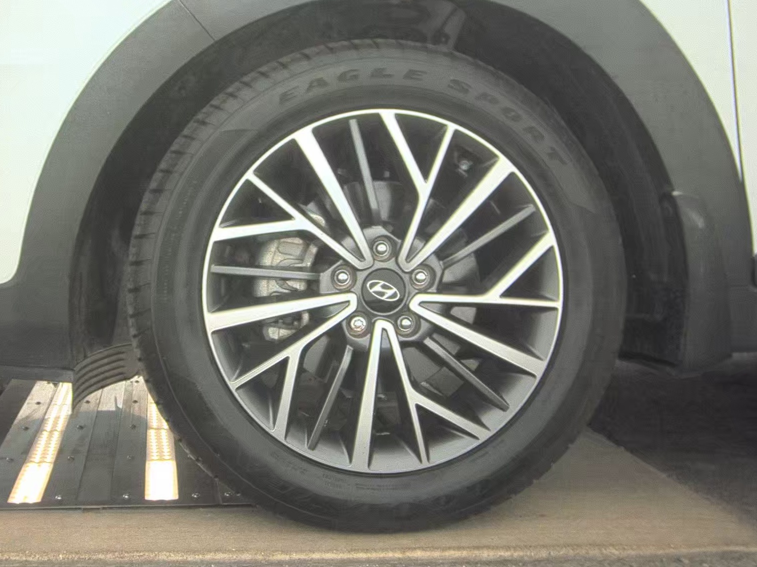 HYUNDAI ULTIMATE - 10