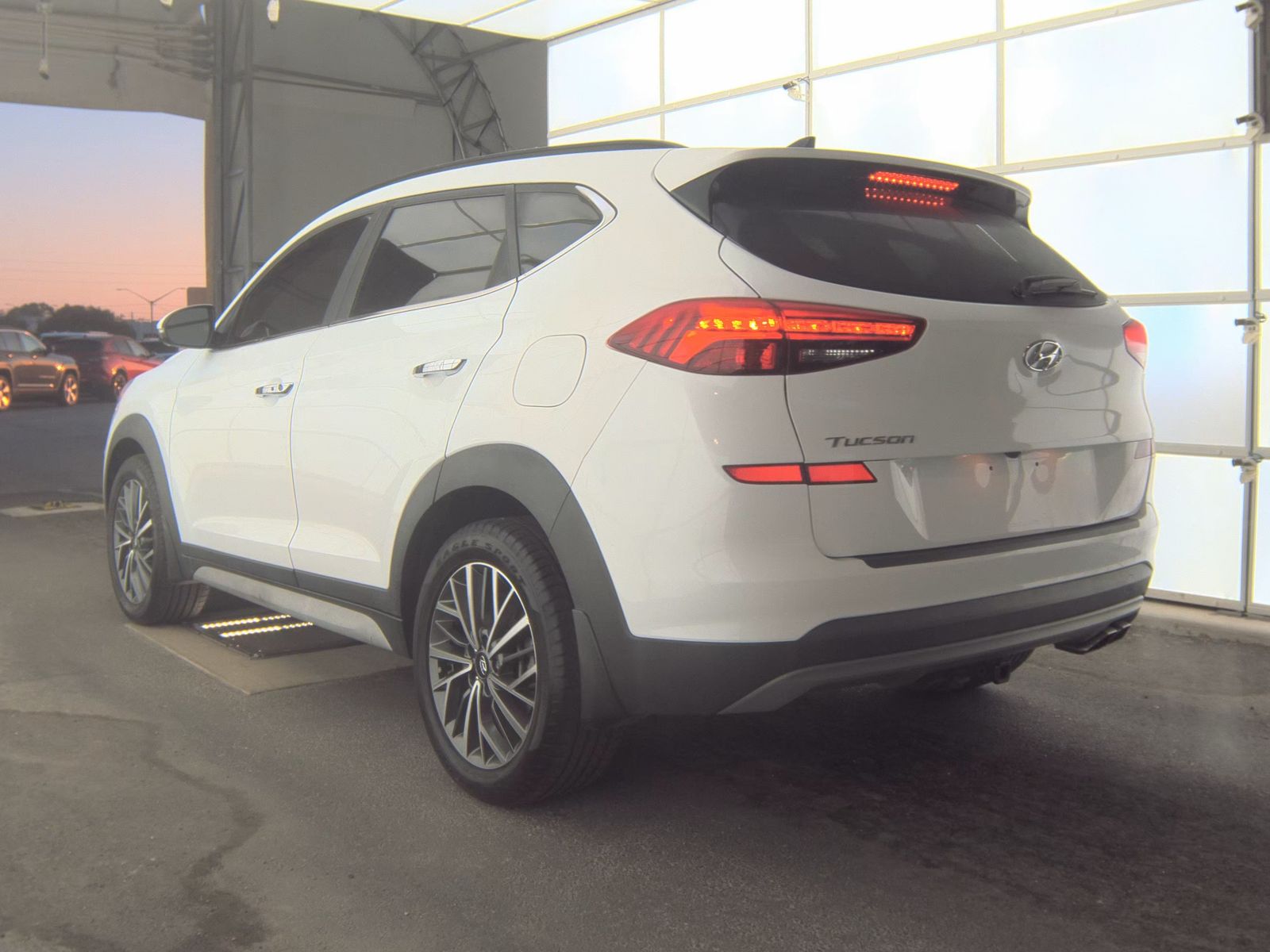 HYUNDAI ULTIMATE - 9