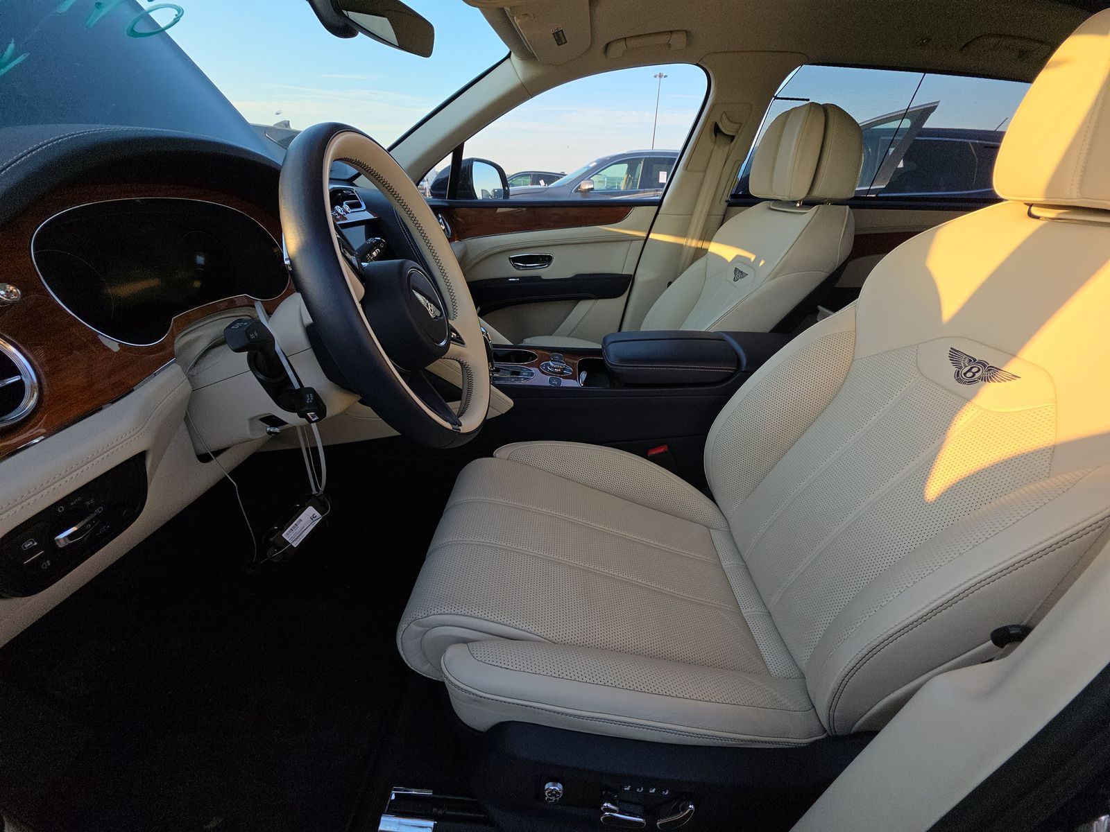2023 Bentley Bentayga EWB Base AWD