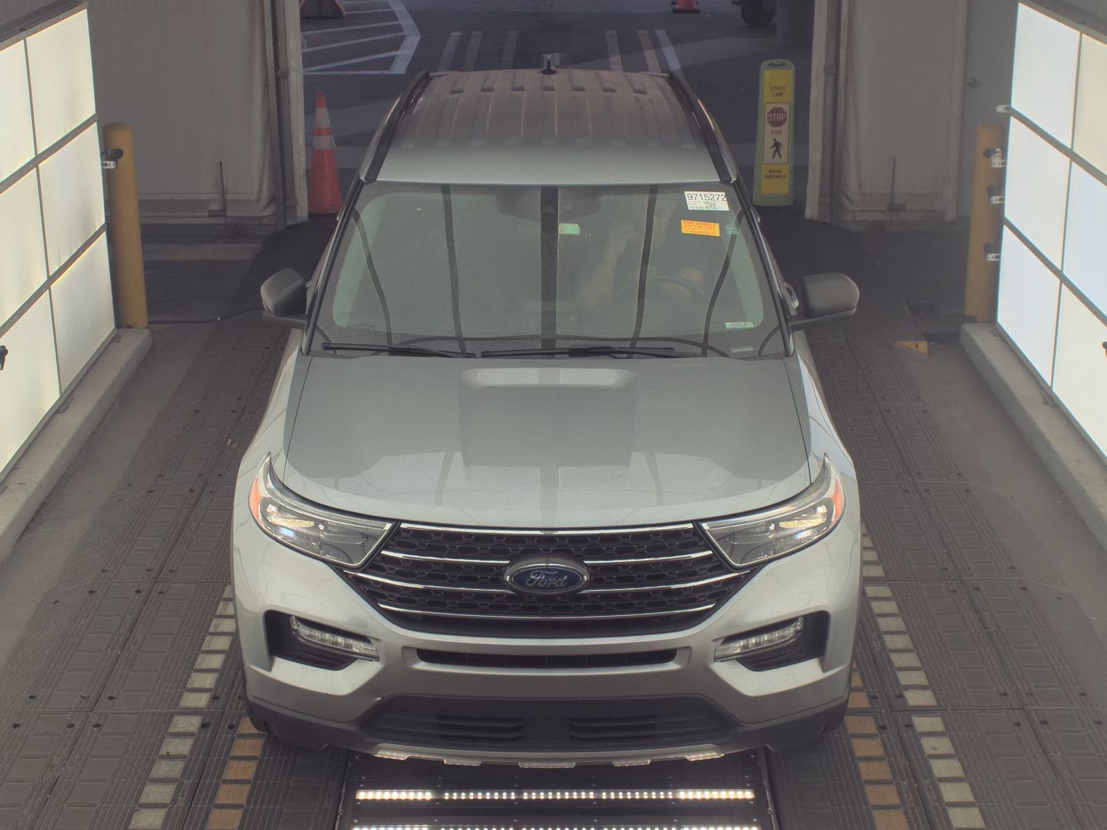FORD EXPLORER - 3