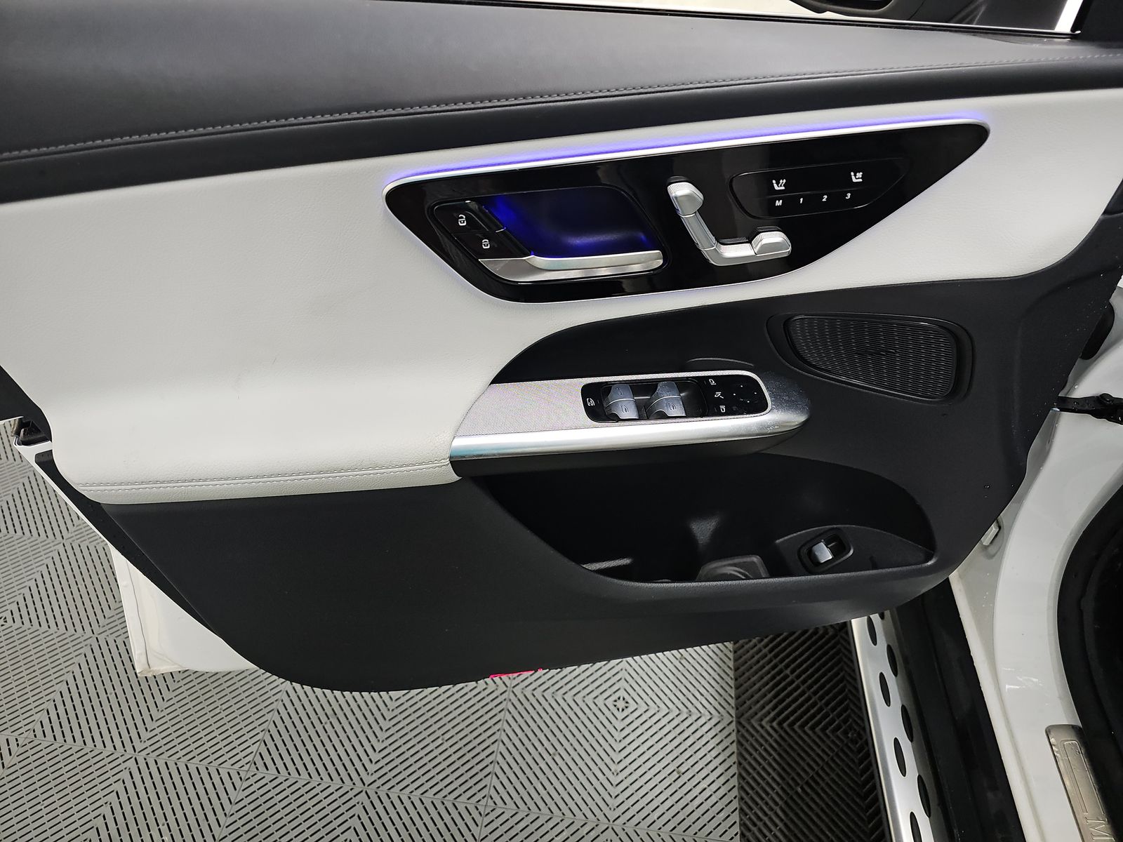 MERCEDES-BENZ GLC-CLASS - 10