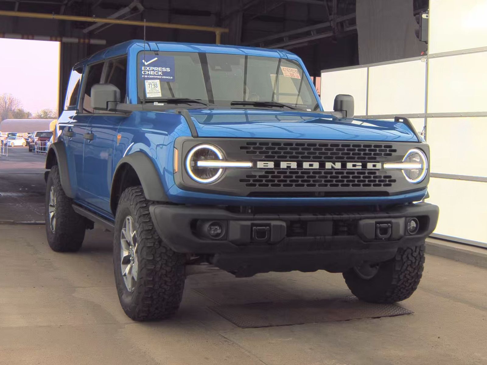 FORD BRONCO - 5
