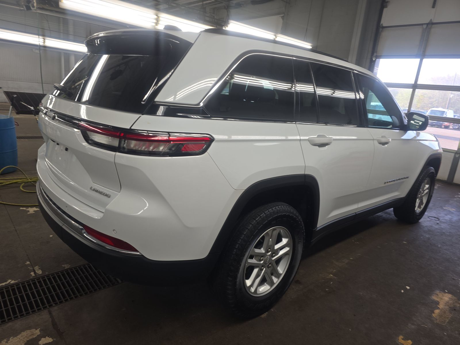 JEEP LAREDO - 5