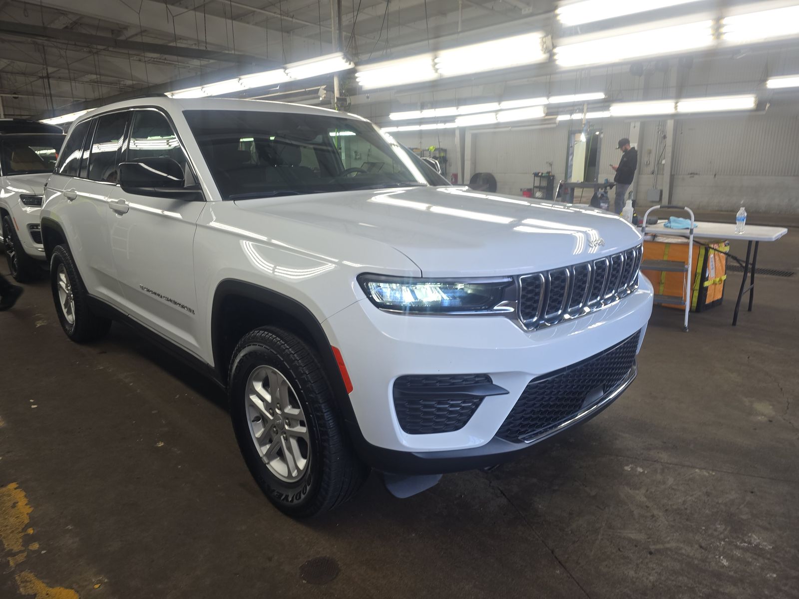 JEEP LAREDO - 4