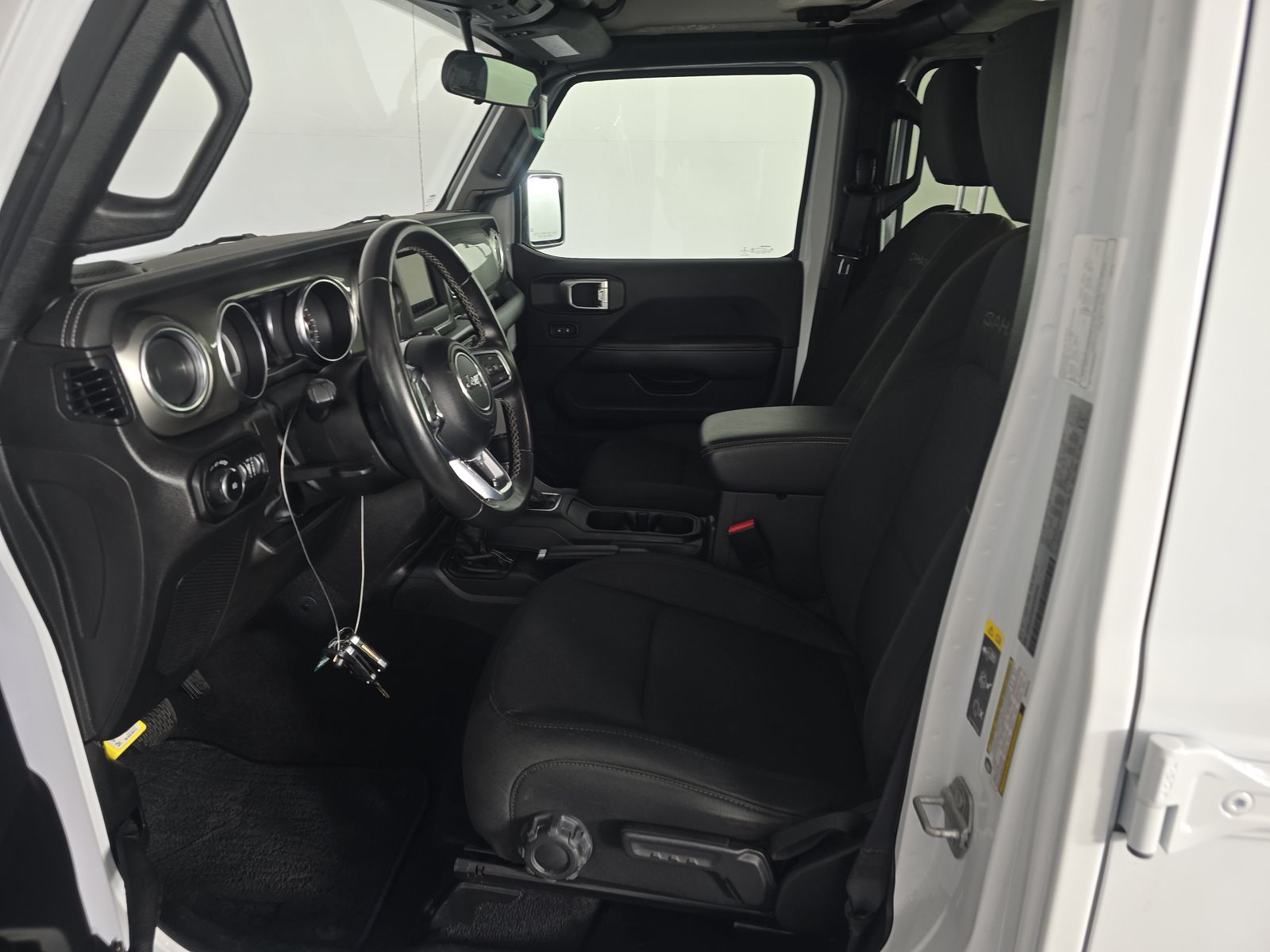 JEEP UNLIMITED SAHARA - 8