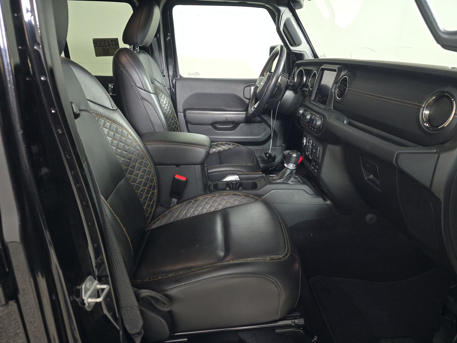 JEEP UNLIMITED HIGH ALTITUDE - 9