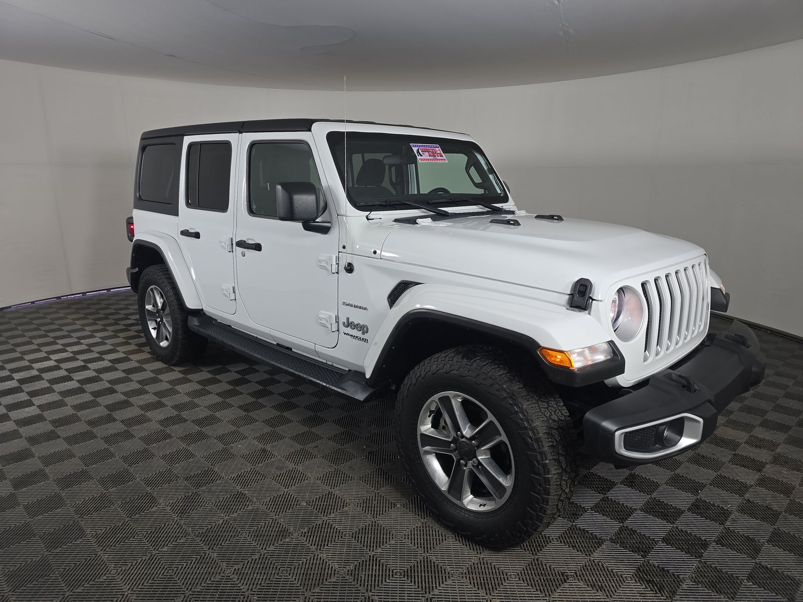 JEEP UNLIMITED SAHARA - 4