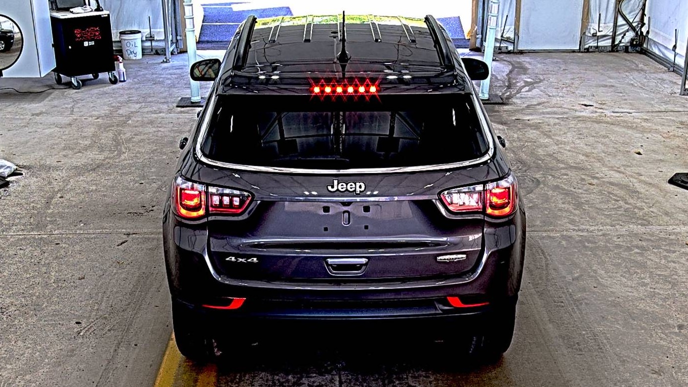 JEEP LATITUDE - 6