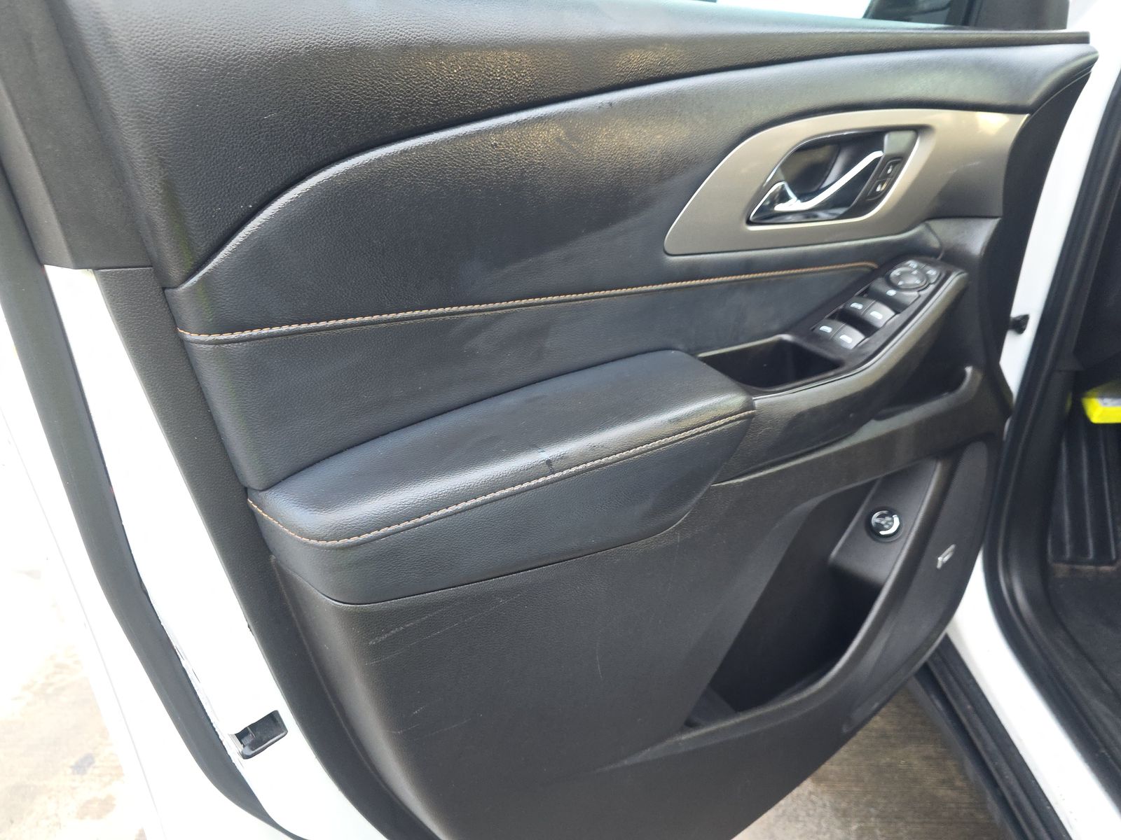 CHEVROLET LT LEATHER - 10