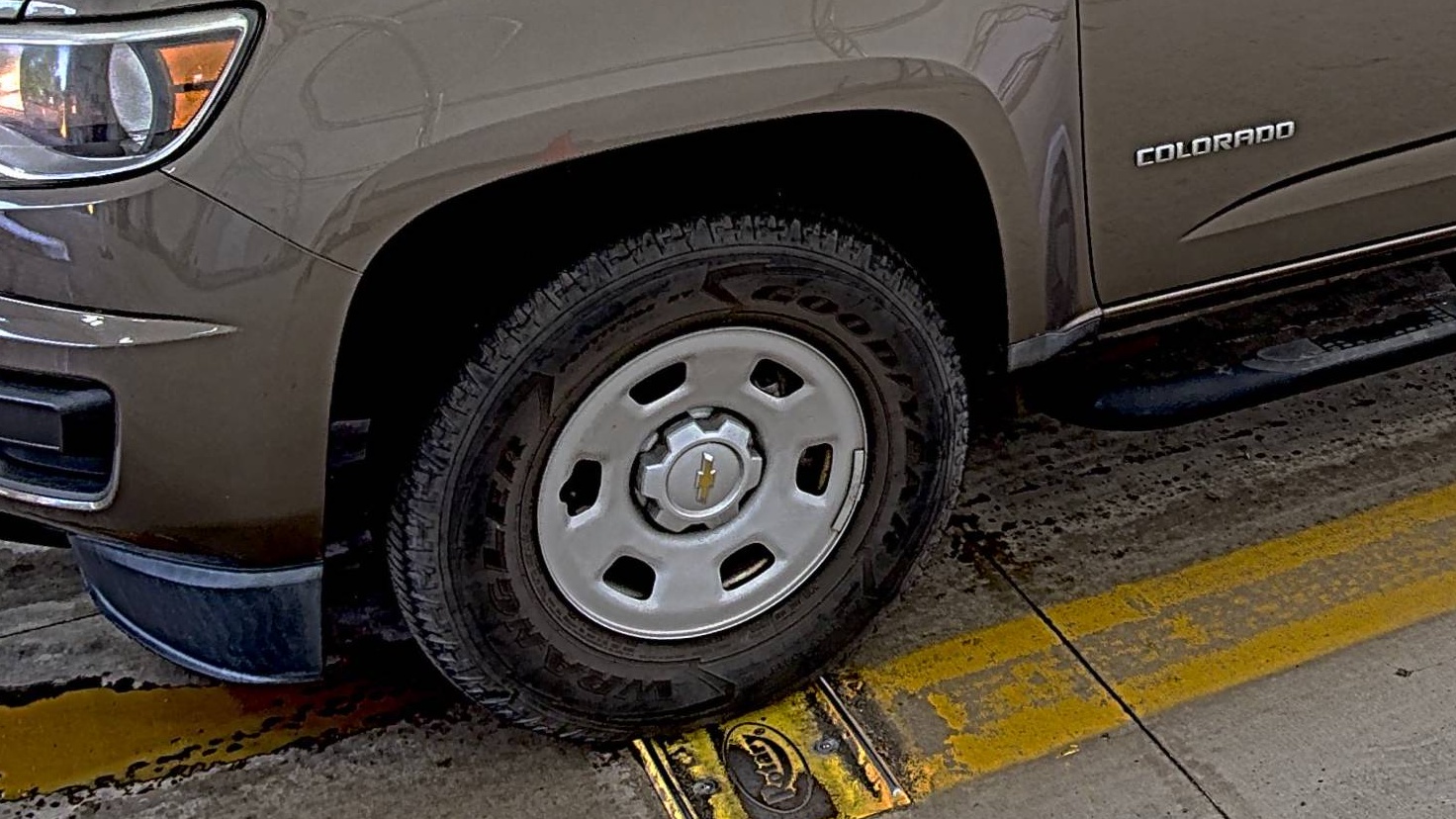 CHEVROLET 2WD WT - 8