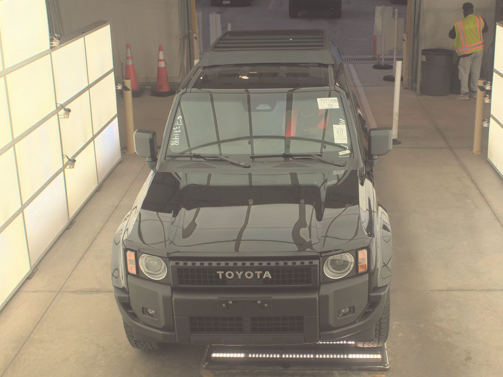 TOYOTA LAND CRUISER - 3