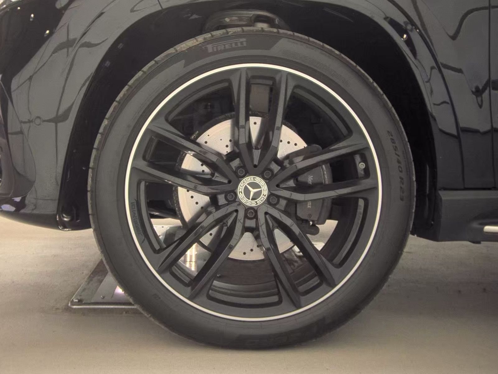 MERCEDES-BENZ GLS-CLASS - 10