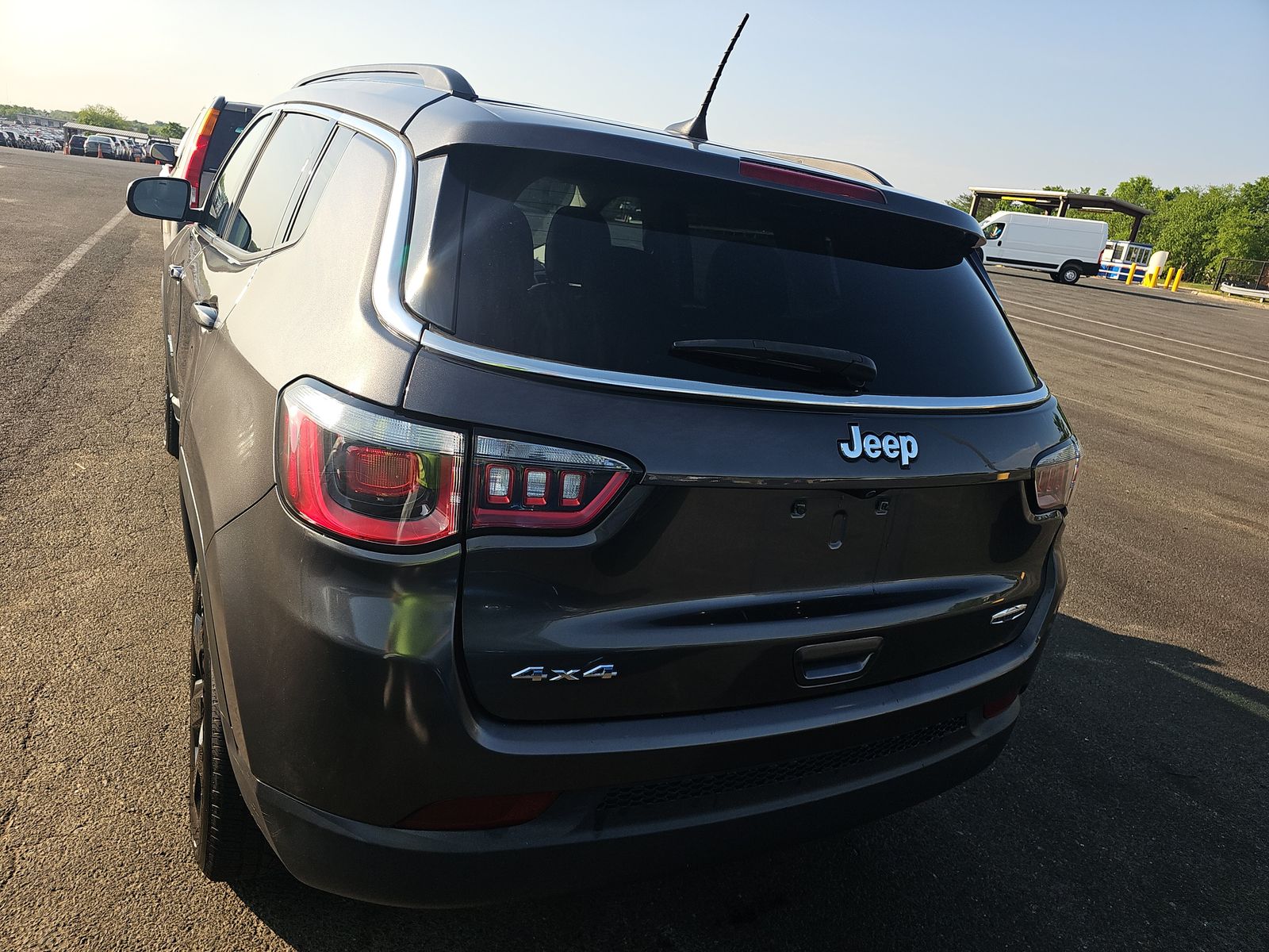 JEEP LATITUDE - 6