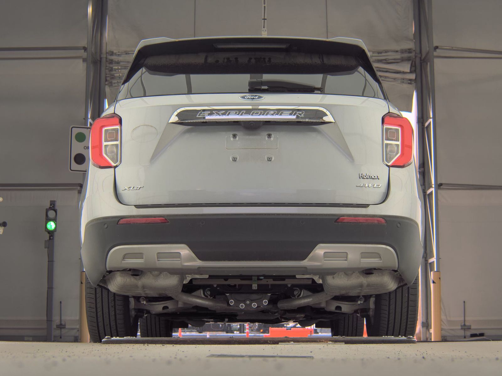 FORD EXPLORER - 8