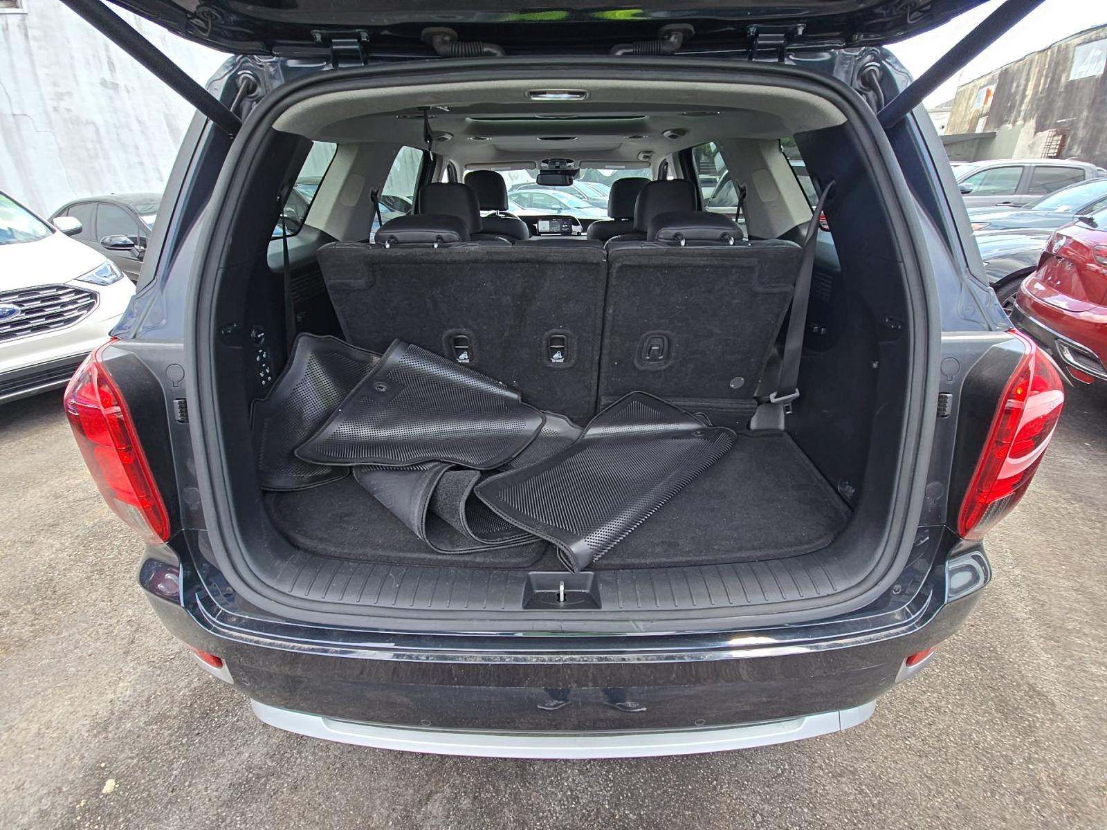 HYUNDAI LIMITED - 10