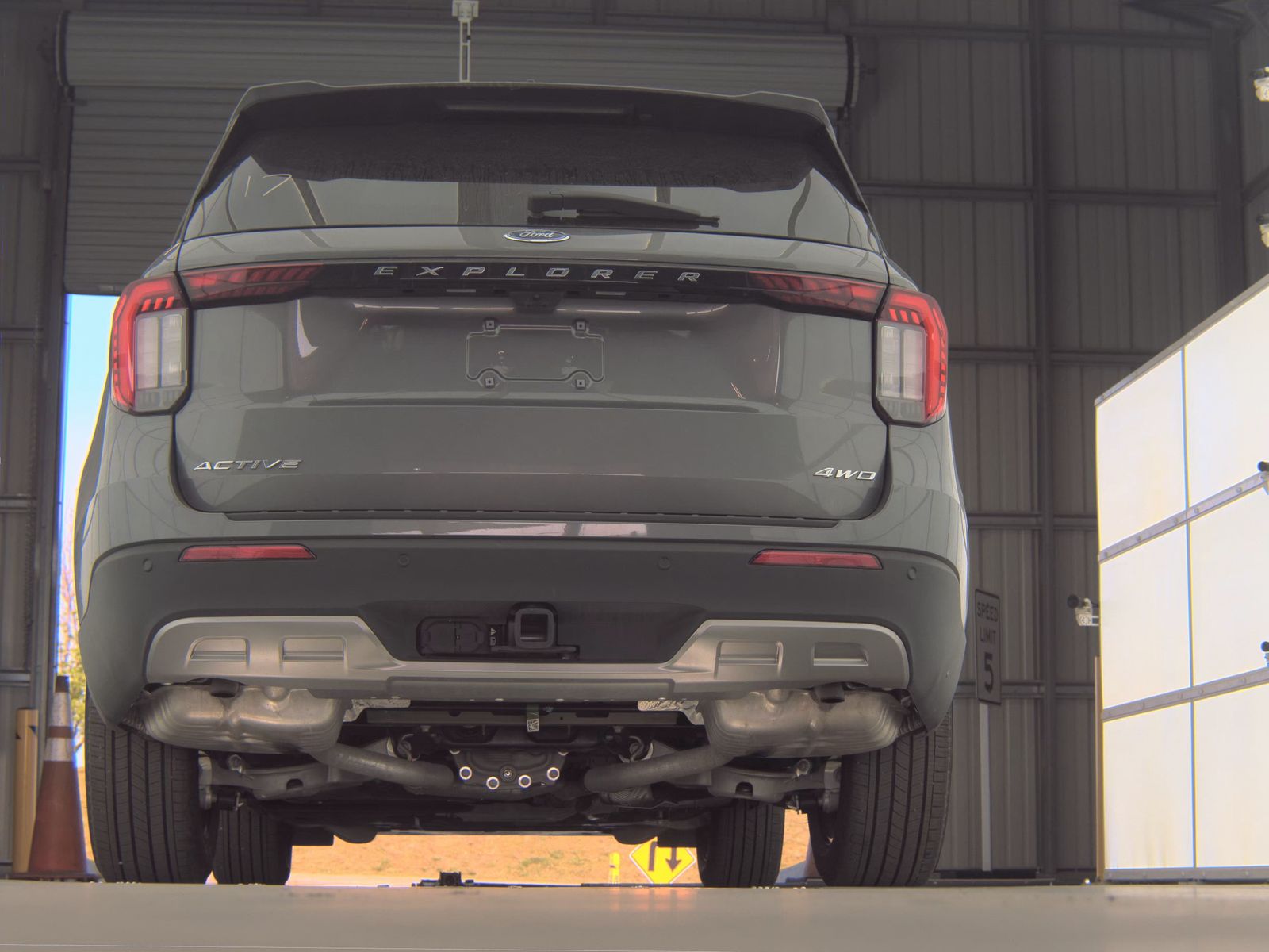 FORD EXPLORER - 8