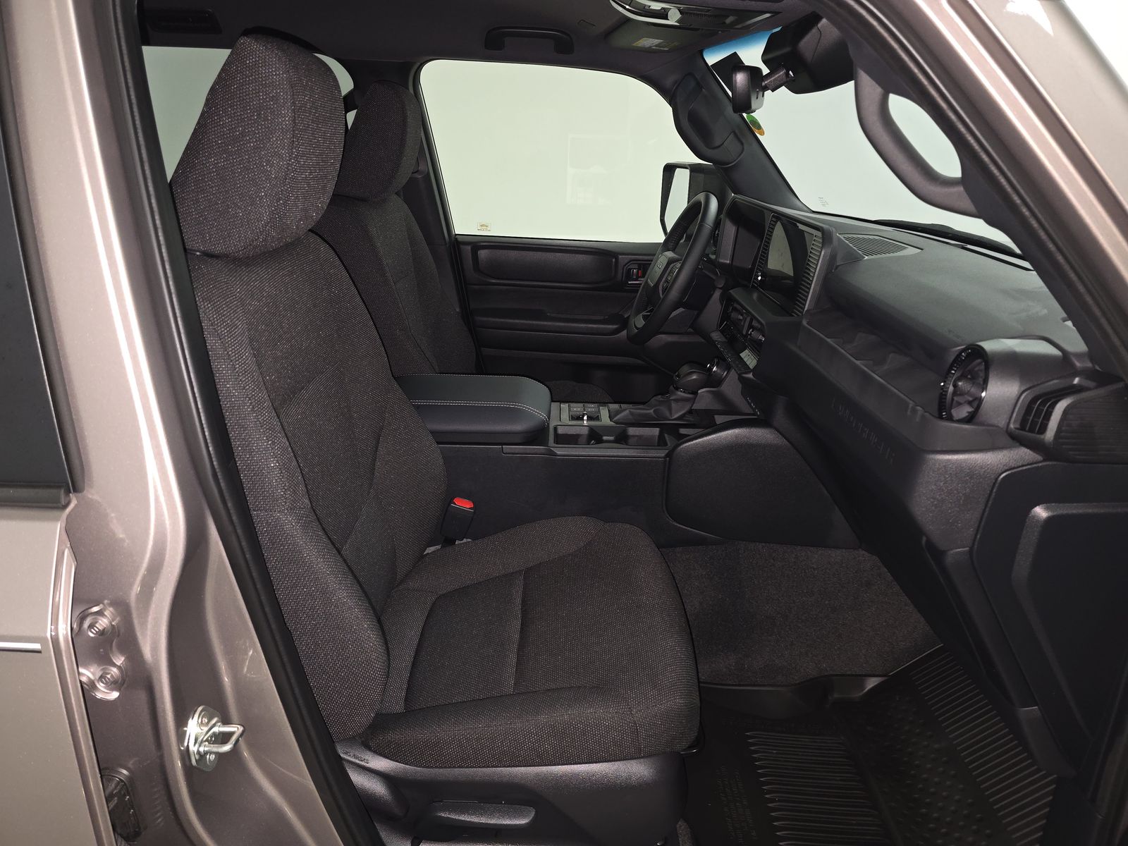 TOYOTA LAND CRUISER - 9