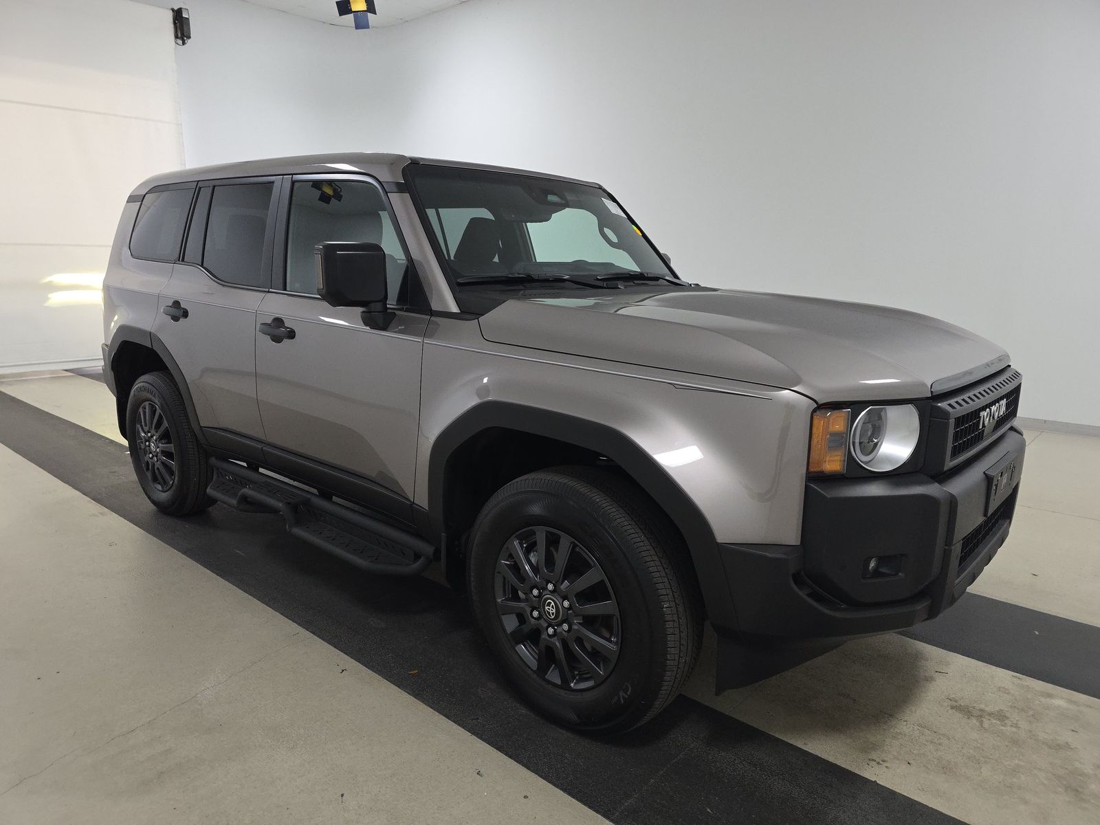 TOYOTA LAND CRUISER - 4