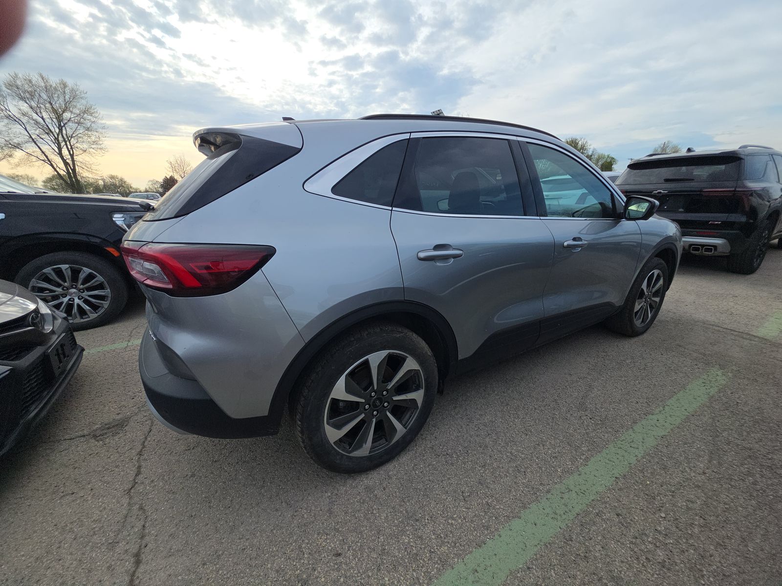 FORD ESCAPE - 5