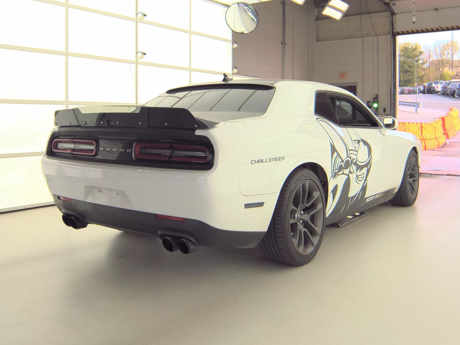 DODGE CHALLENGER - 6