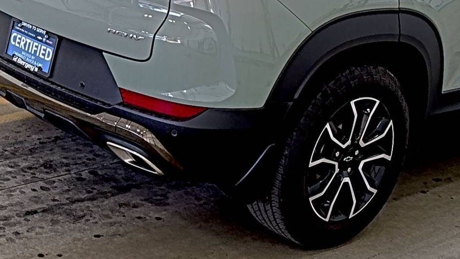 CHEVROLET ACTIV - 10