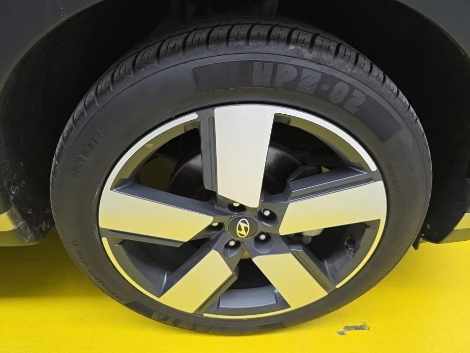 HYUNDAI LIMITED - 10